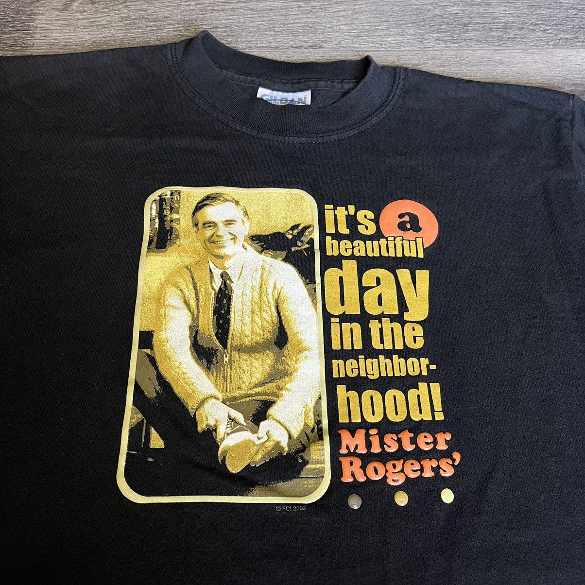 Vintage Vintage 2000s Mister Rogers Good Day in the Neighborhood Tee Size US XS / EU 42 / 0 - 2 Thumbnail