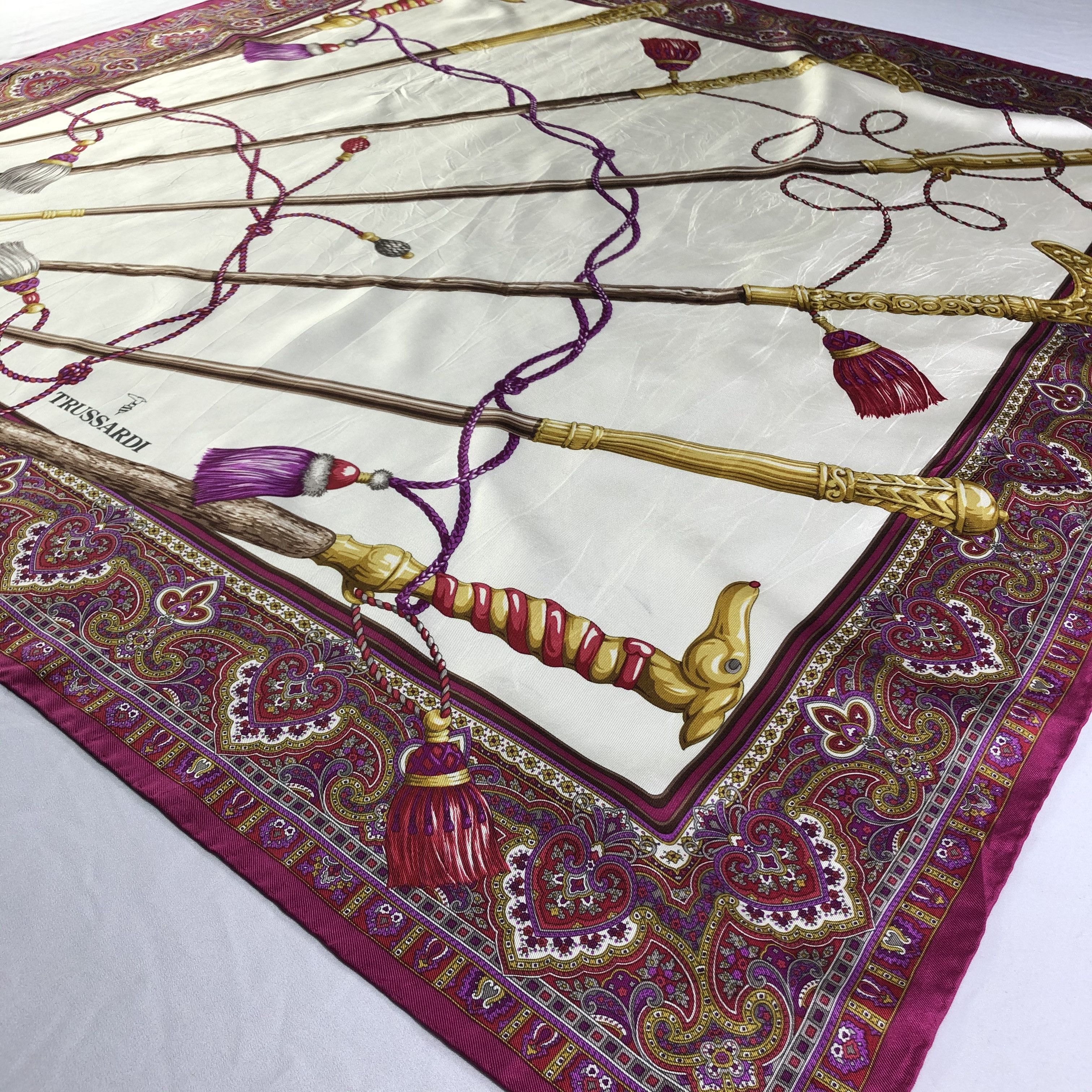 Trussardi × Vintage Vintage Trussardi Silk Scarf Size ONE SIZE - 3 Thumbnail
