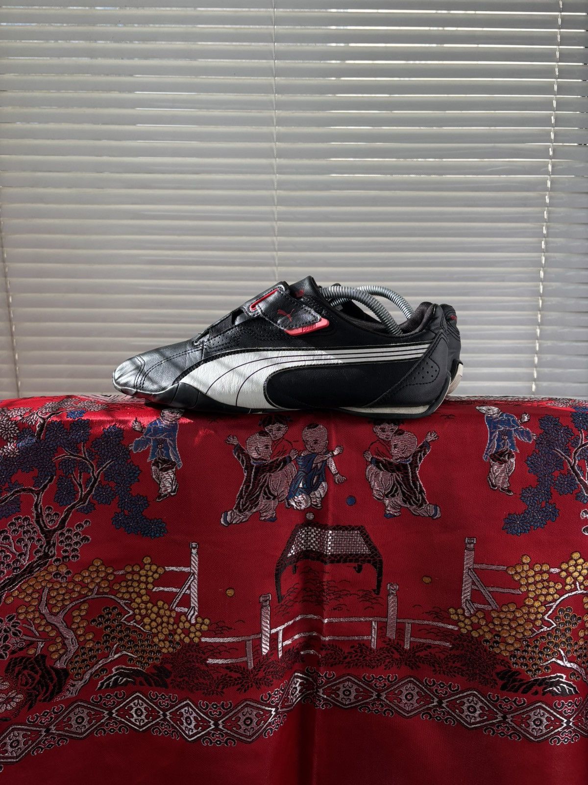 Ferrari × Puma Puma Speedcat Vintage Rare Street Wear Y2K Shoes Size US 8 / EU 41 - 1 Thumbnail