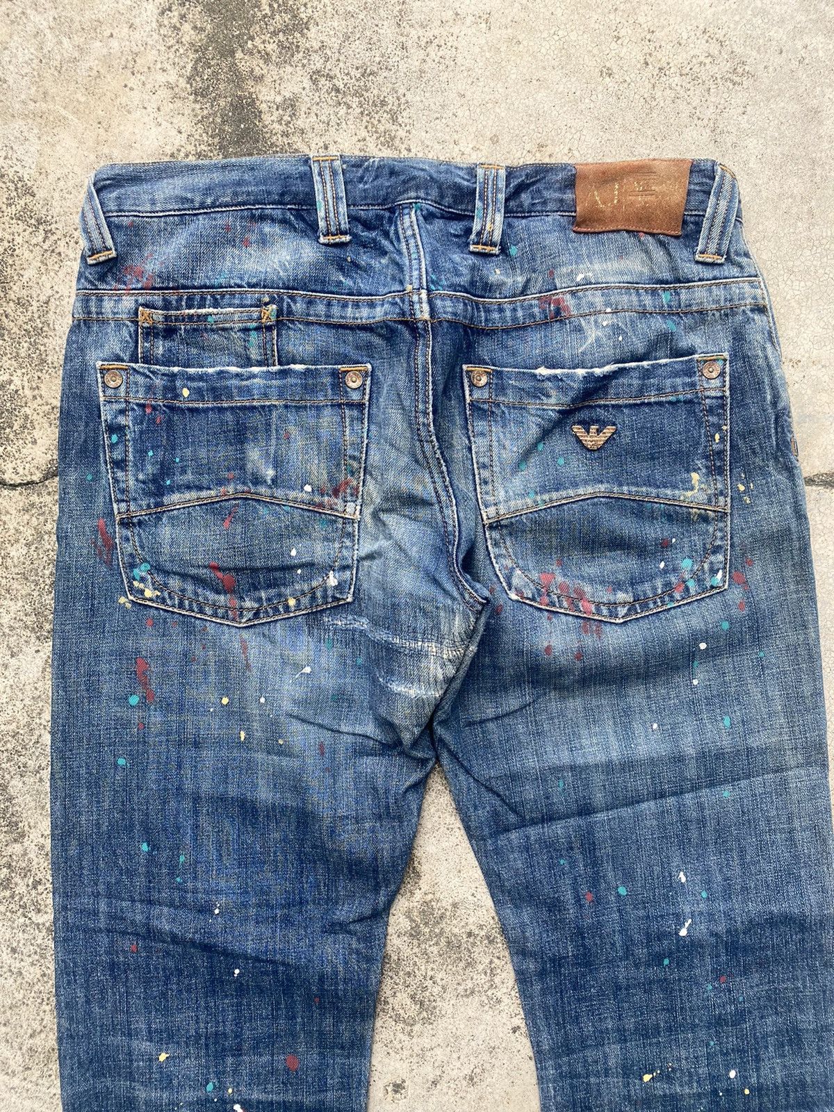 Armani × Armani Exchange × Le Grande Bleu (L.G.B.) Armani Jeans Painted Faded Loose Denim Jeans Size US 33 - 14 Thumbnail