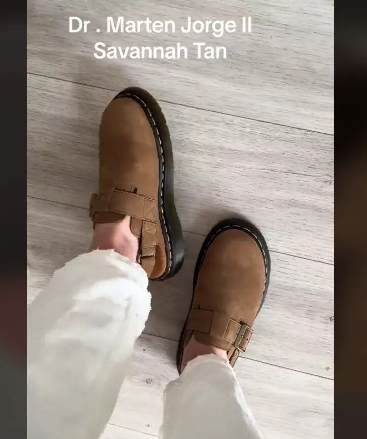 Dr Martens★JORGE II★DESERT BROWN TUMBLED NUBUCK★ミュール Jorge II Tumbled Nubuck Leather Slingback Mules in Savannah