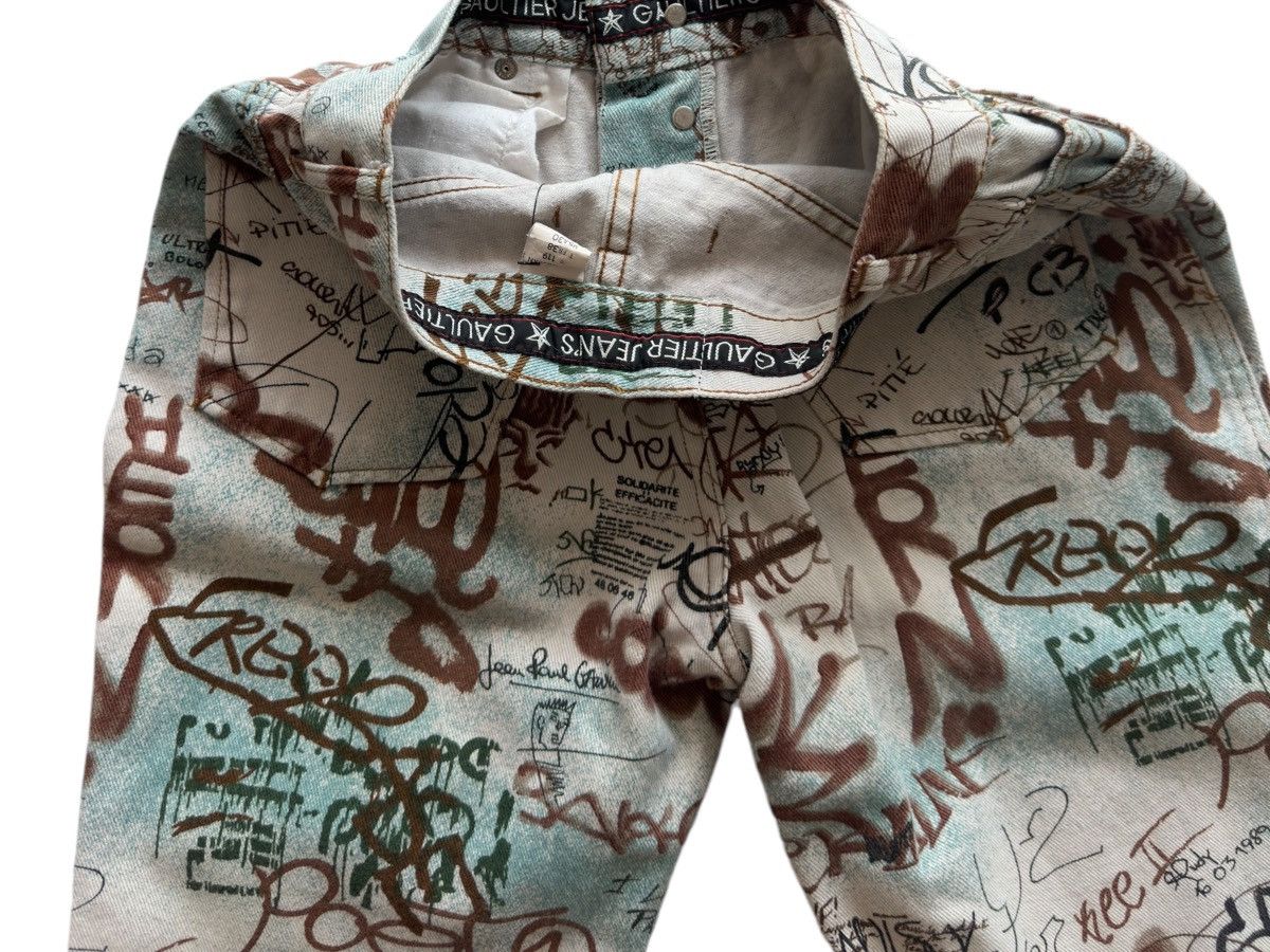 Jean Paul Gaultier Jean Paul Gaultier 1994 Graffiti Jeans Size 26" / US 2 / IT 38 - 6 Thumbnail