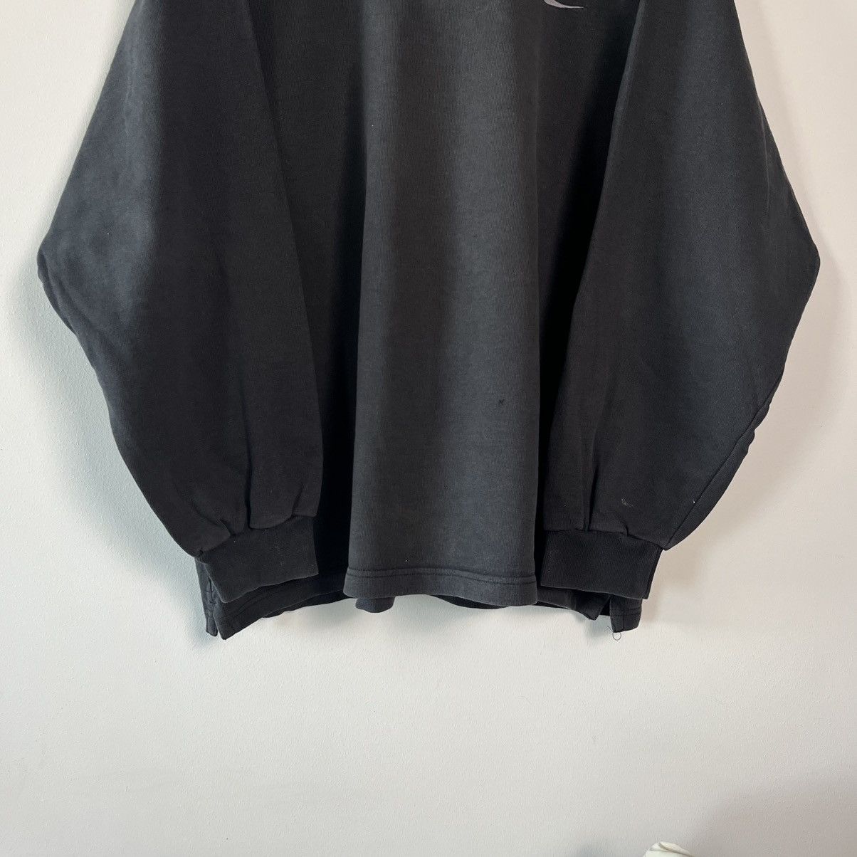 Nike Vintage Nike Quarter Zip Sweatshirt Black Faded XL Swoosh Size US XL / EU 56 / 4 - 4 Thumbnail