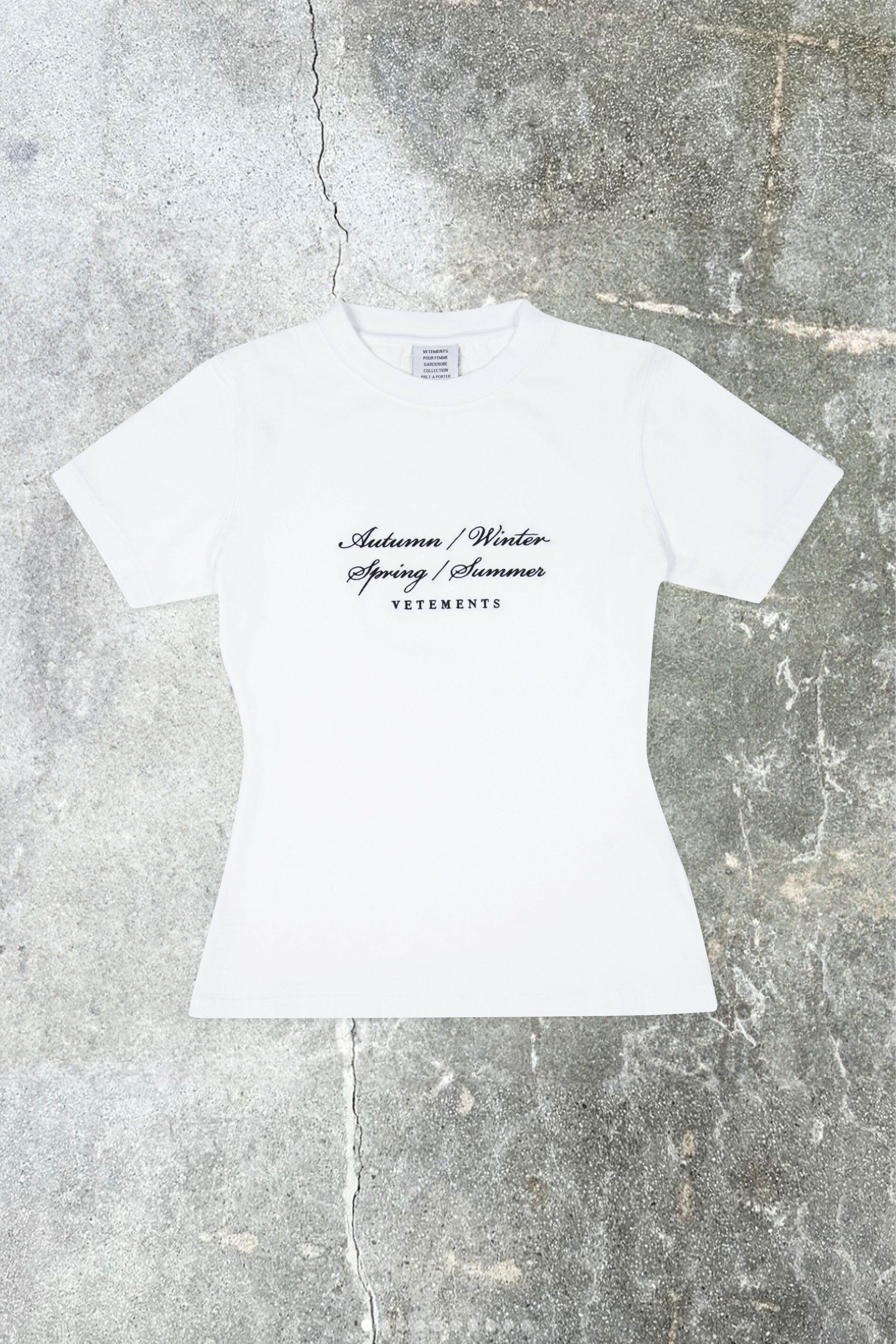 4 SEASONS EMBROIDERED LOGO FITTED T-SHIRT