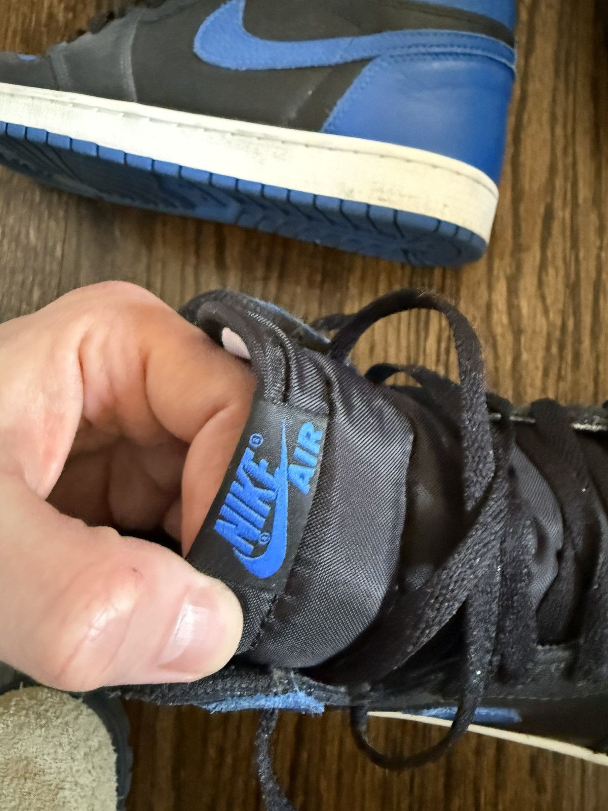 Jordan Brand Jordan 1 royal 2017 Size US 11 / EU 44 - 15 Thumbnail