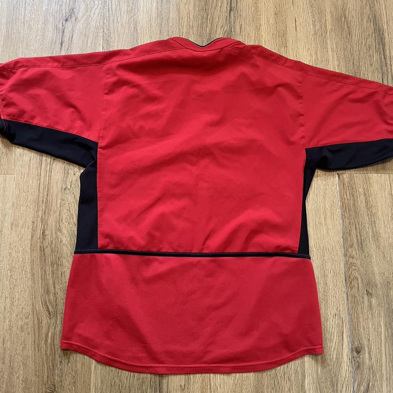 Nike 2002-04 Manchester United Nike Home Football Shirt Size US M / EU 48-50 / 2 - 2 Thumbnail