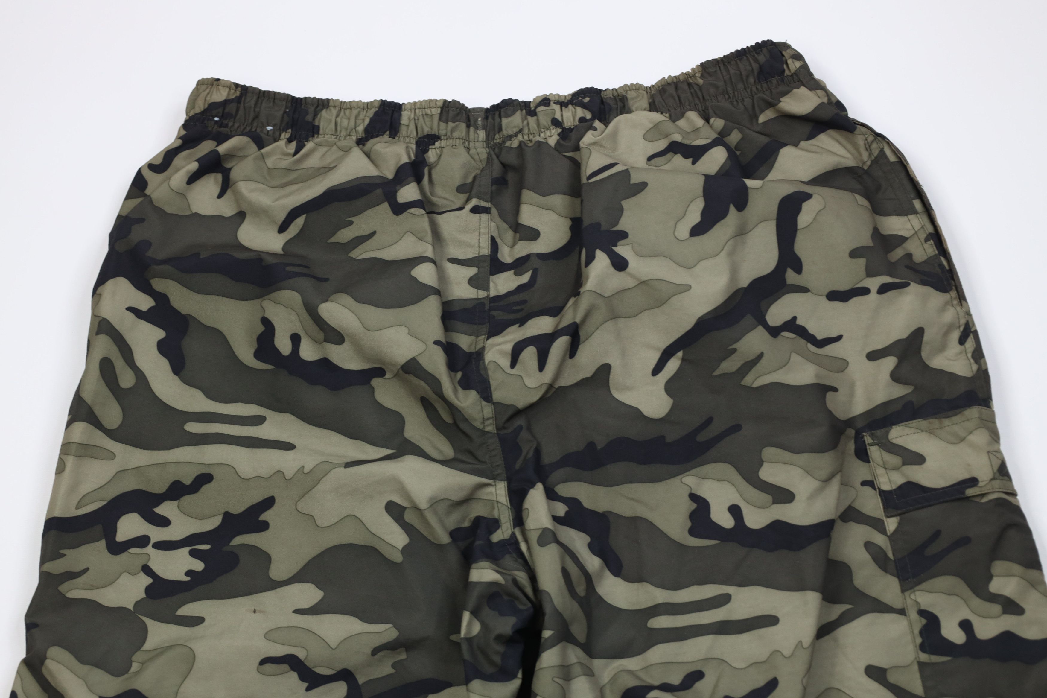 Vintage Vintage Y2K Streetwear Convertible Camouflage Cargo Pants Size US 38 / EU 54 - 12 Thumbnail