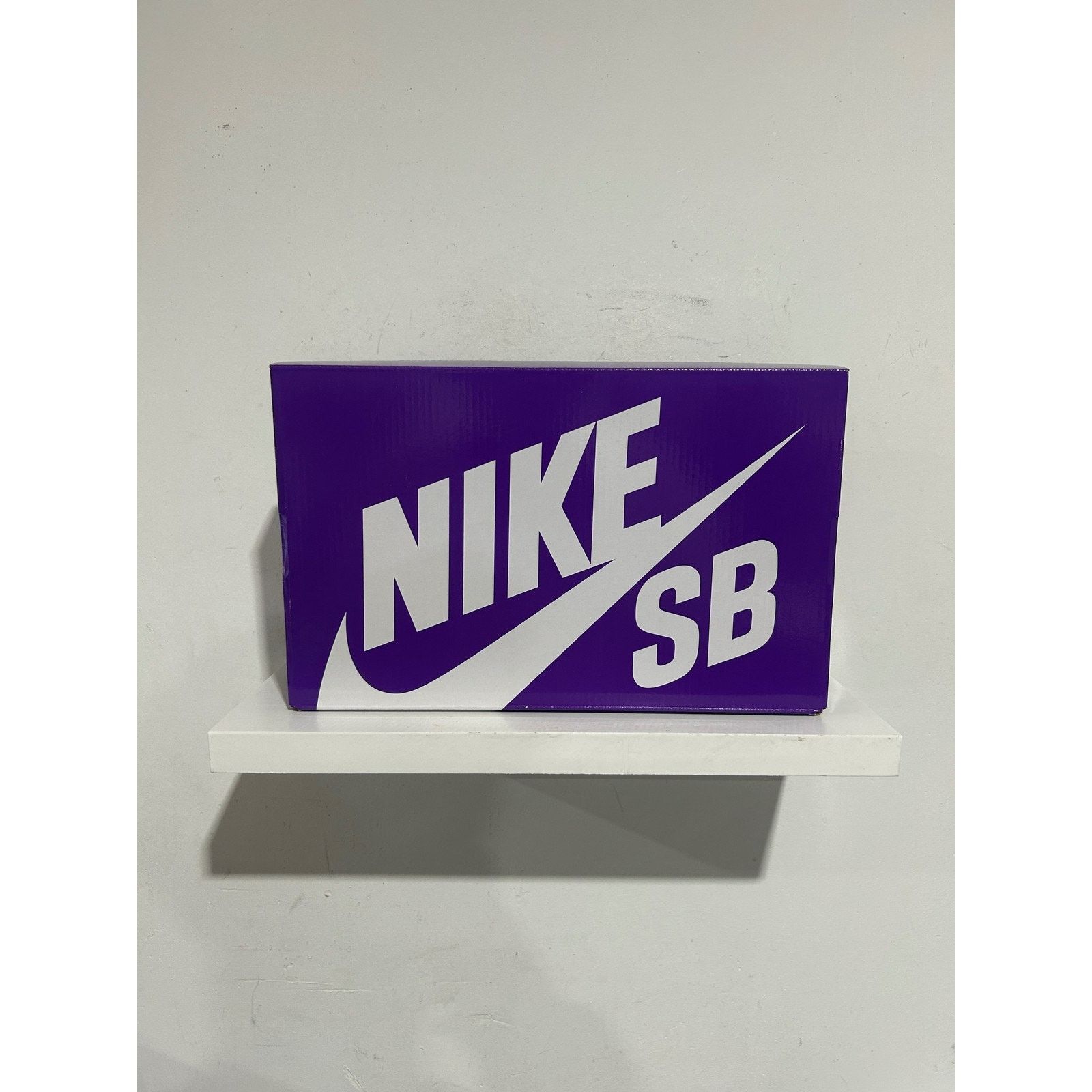 Nike NIKE SB DUNK LOW PERSIAN VIOLET SIZE 8.5 NEW Size US 8.5 / EU 41-42 - 6 Thumbnail