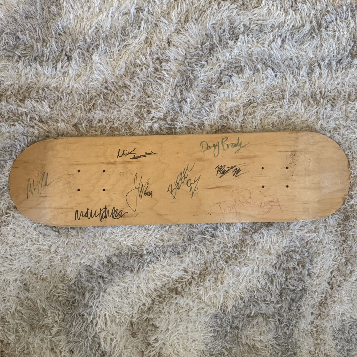 Matix 2009 Matix skateboards signed skateboard Size ONE SIZE - 1 Thumbnail