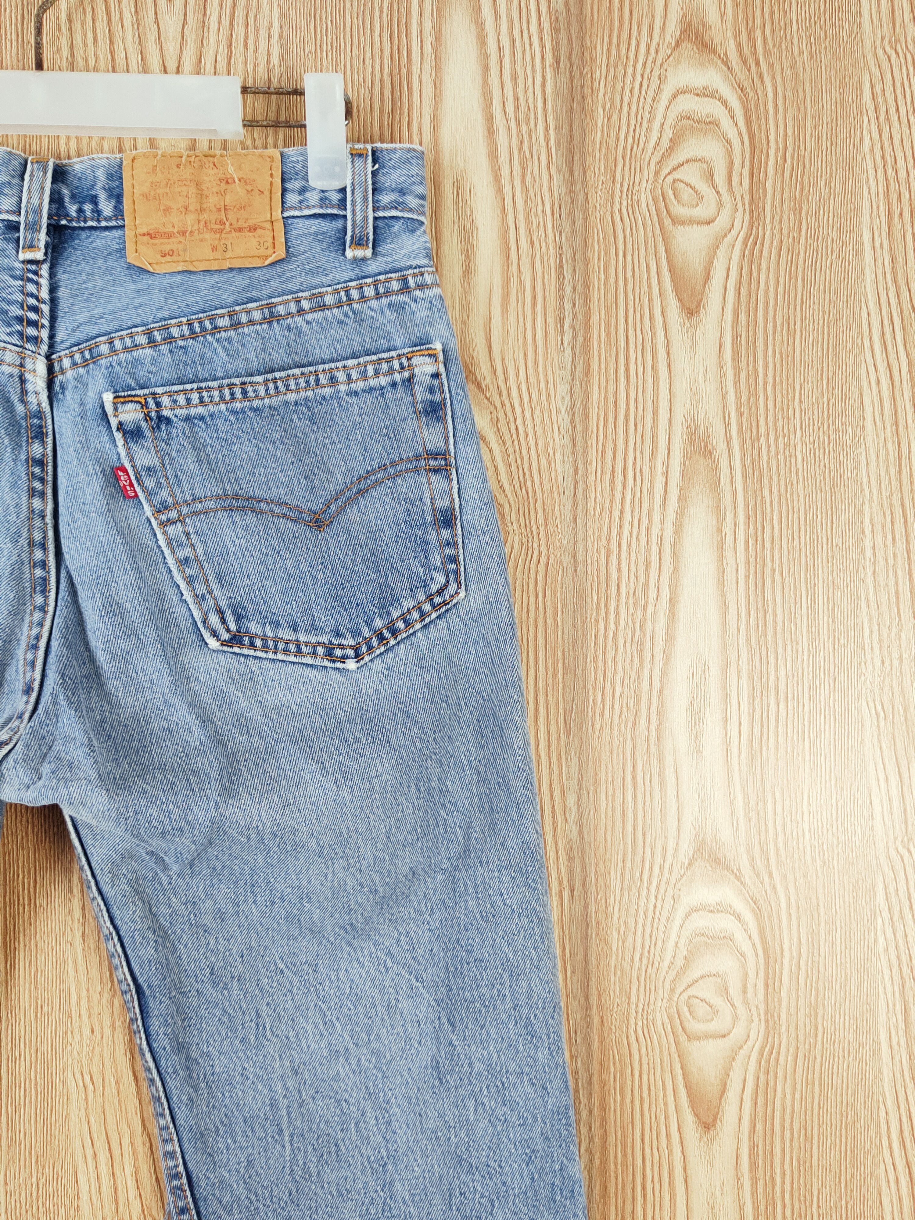Levi's Levi's Blue Distressed Ripped Jeans #W781 Size US 31 - 12 Thumbnail
