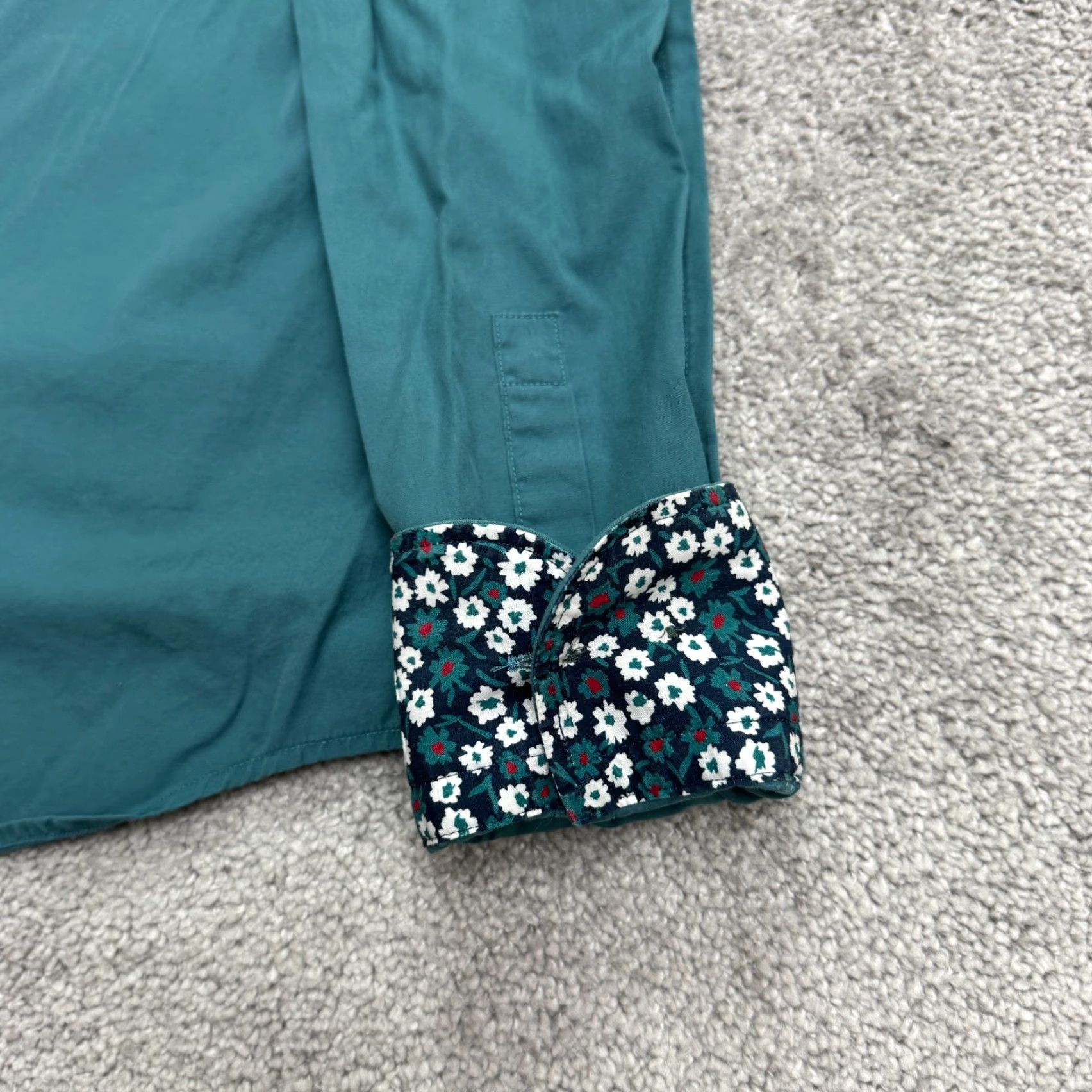 Hugo Boss VINTAGE Boss Hugo Boss Slim Fit Button-Up Shirt Mens 15 38 Teal Green Floral Shirt Adult Medium Blue Slim Fit VintageNoN/A Size US M / EU 48-50 / 2 - 5 Thumbnail