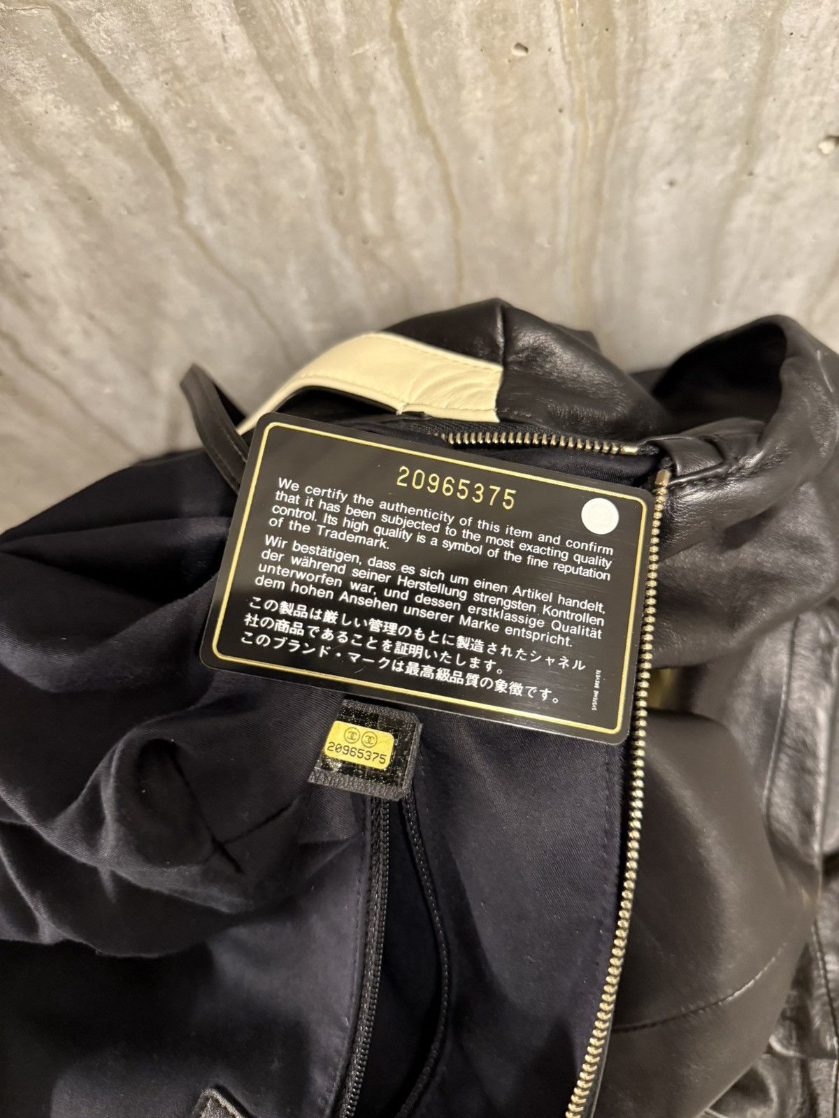 Chanel Chanel Jacket Girl Bag Black/White Size ONE SIZE - 4 Thumbnail