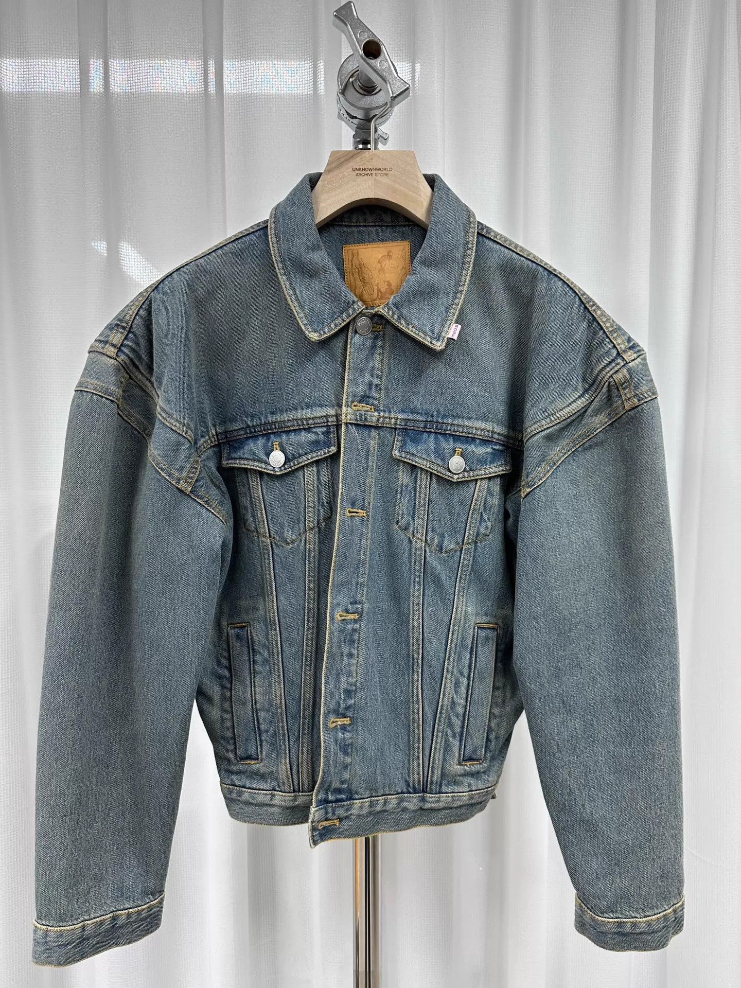 Martine Rose Martine Rose SS20 Padded Shoulder Denim Jacket Size S / US 4 / IT 40 - 1 Thumbnail