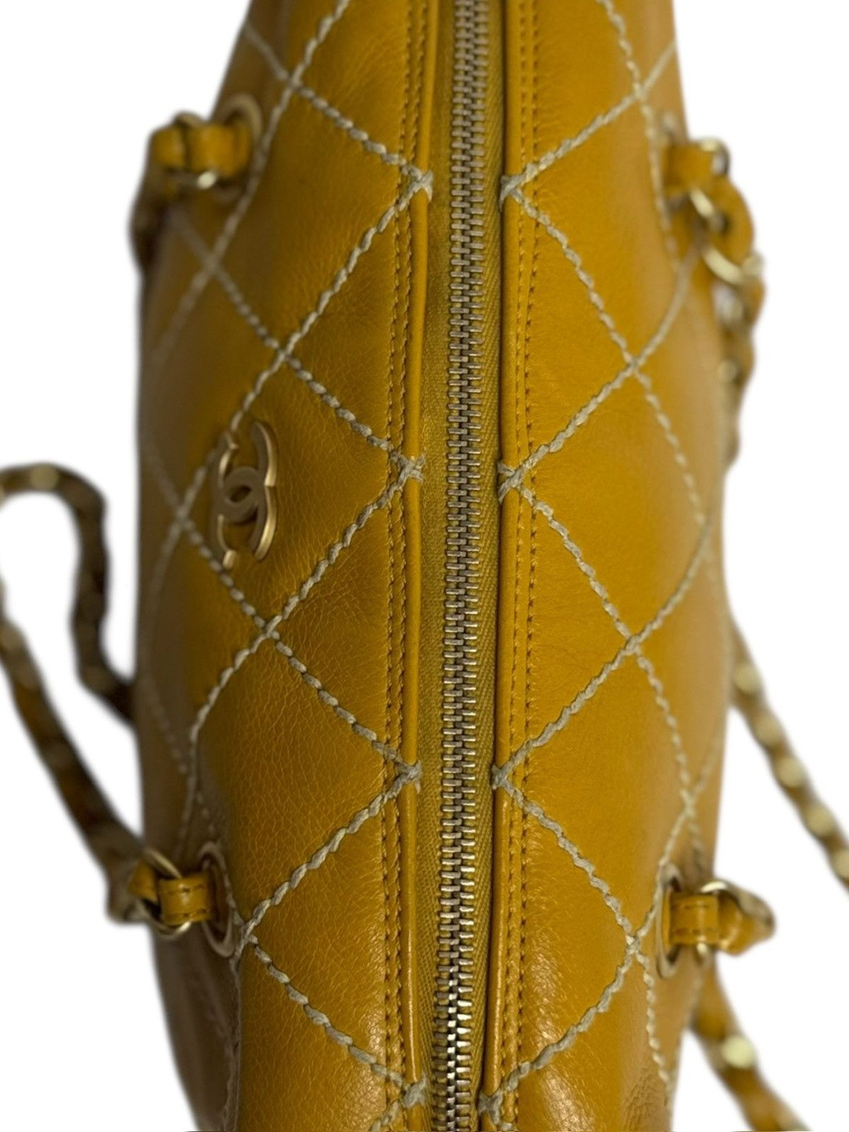Chanel × Vintage Chanel Wild Stitch Yellow Chain Bag Circa 2003 Size ONE SIZE - 15 Thumbnail