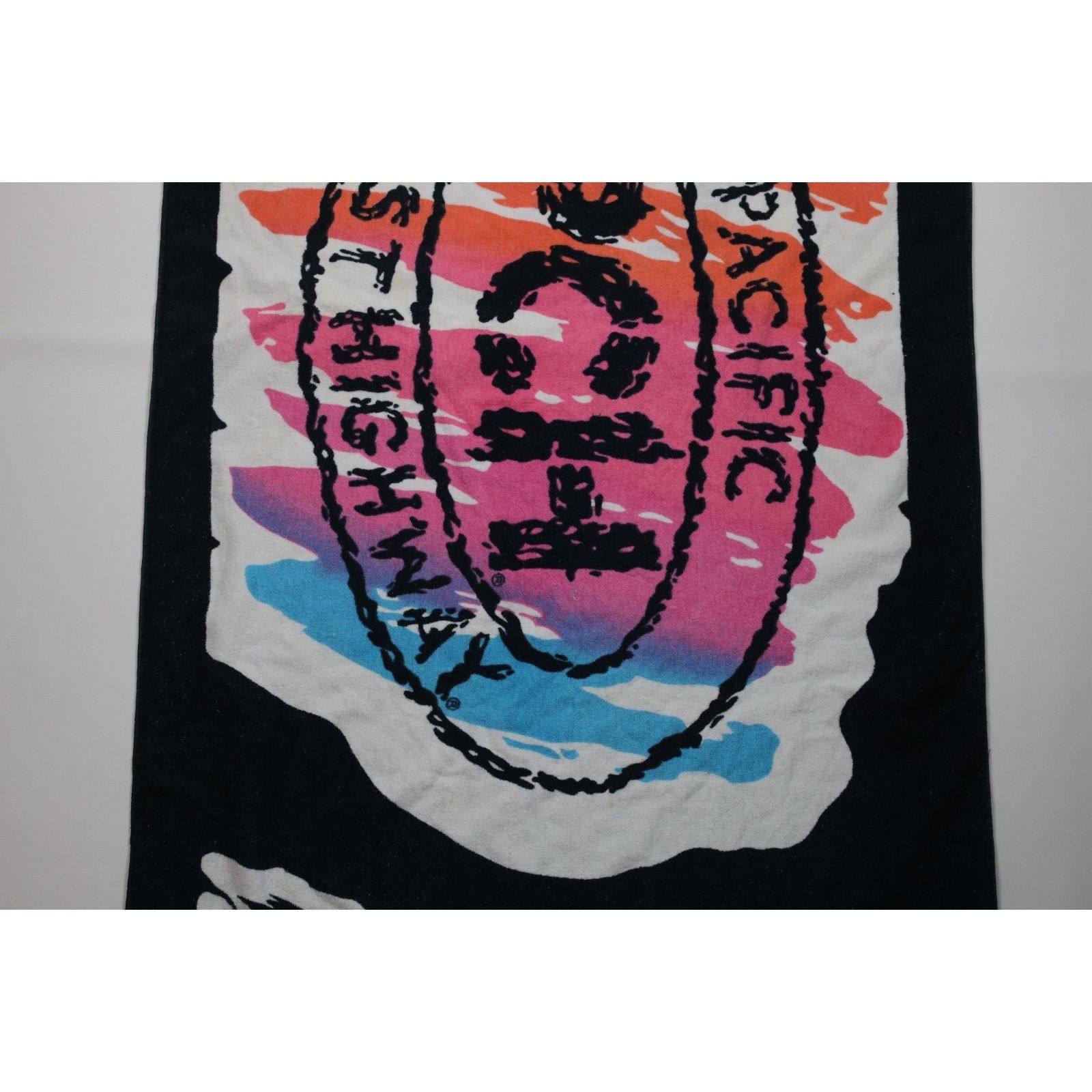 Vintage Vintage 90s Pacific Coast Highway Surfing Skateboard Towel Size ONE SIZE - 4 Thumbnail