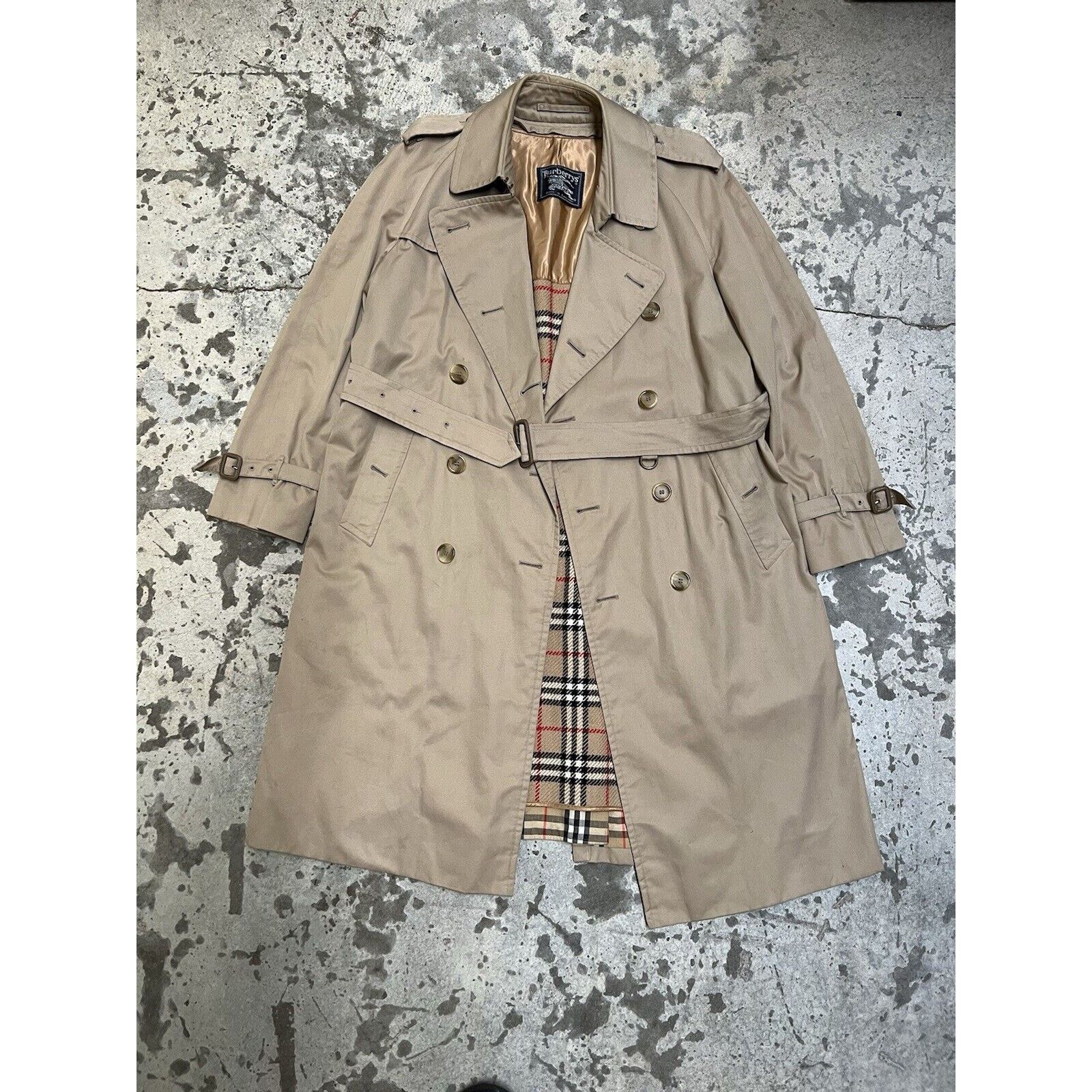 Burberry’s vintage Burberry trench coat mens discount 40R