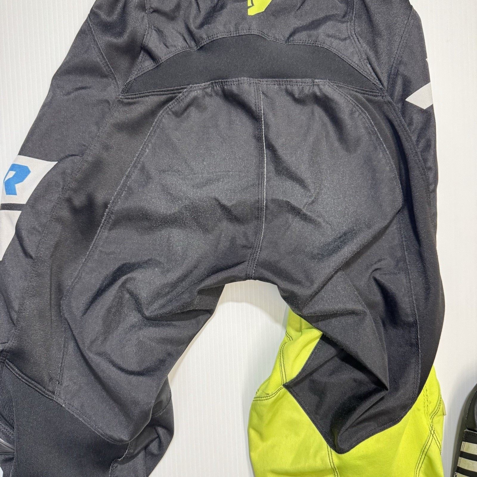 Fox Racing Thor Sector Youth Motocross Pants Black Hi-Vis Yellow Sz MED Size US 26 / EU 42 - 7 Thumbnail