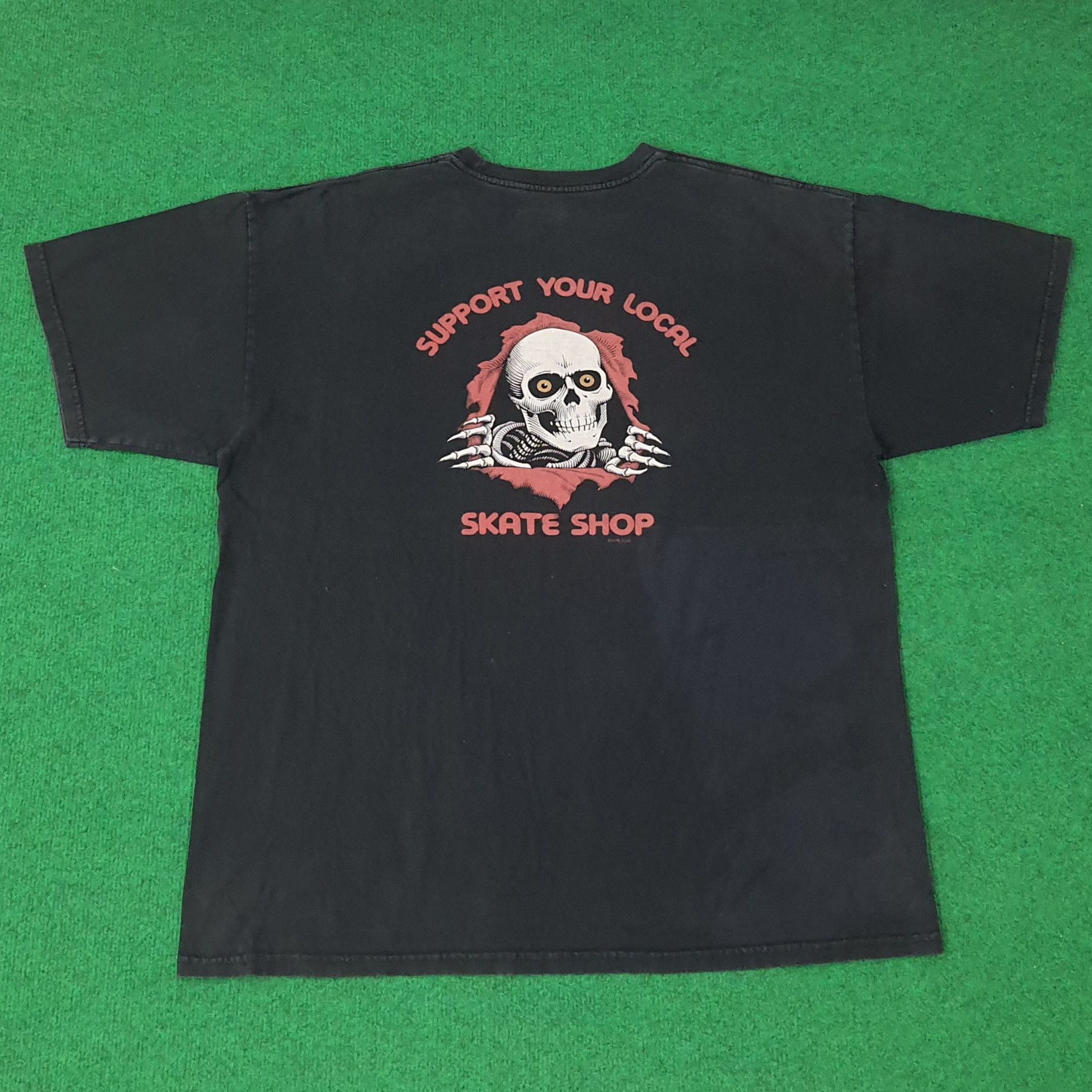 Powell Peralta Vintage Powell Peralta Skate Shop Tshirt C259N41 Size US XL / EU 56 / 4 - 1 Thumbnail