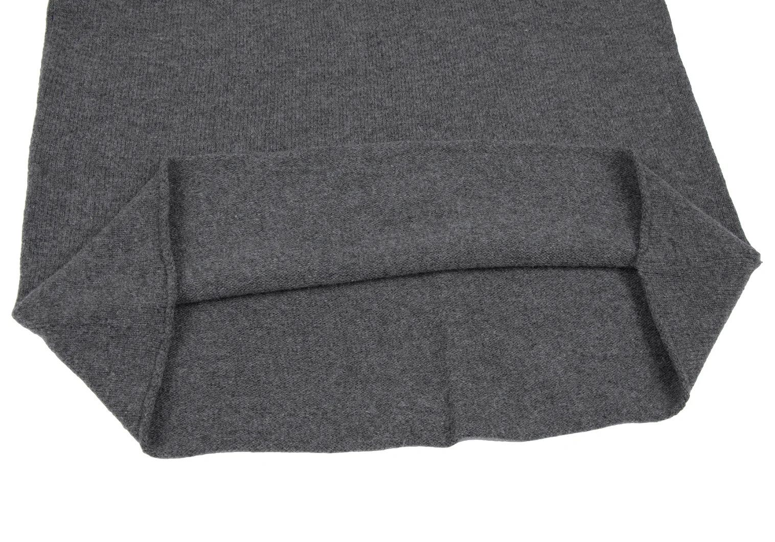 Yohji Yamamoto Yohji Yamamoto Wool Blend Design Neck Sweater Size US L / EU 52-54 / 3 - 8 Thumbnail