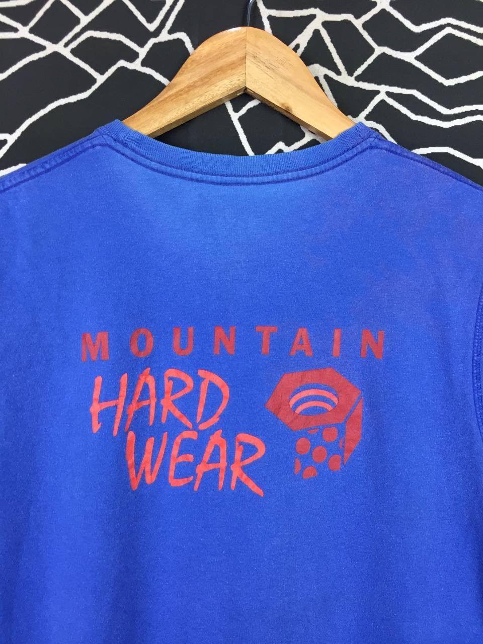 Mountain Hardwear Mountain Hardware Big Logo Spell Out Outdoor Tee Size US S / EU 44-46 / 1 - 3 Thumbnail