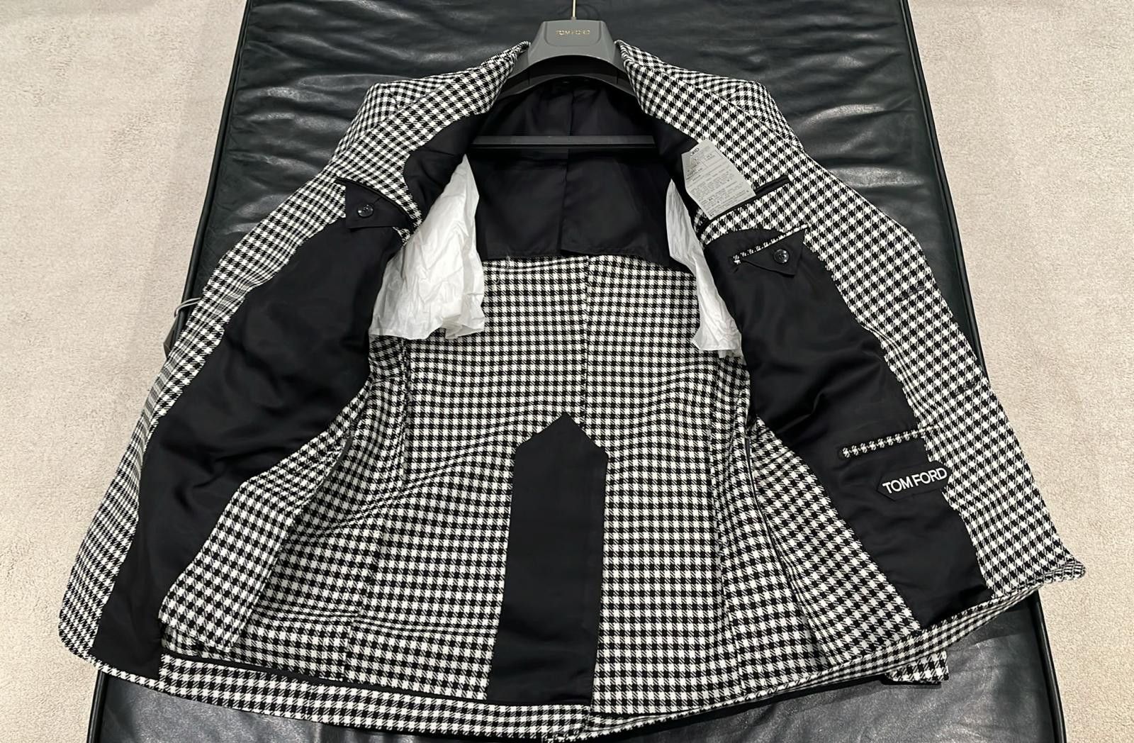 Tom Ford o1loc1c0126 JHAP01 Jacket in White/Black Size US M / EU 48-50 / 2 - 4 Thumbnail
