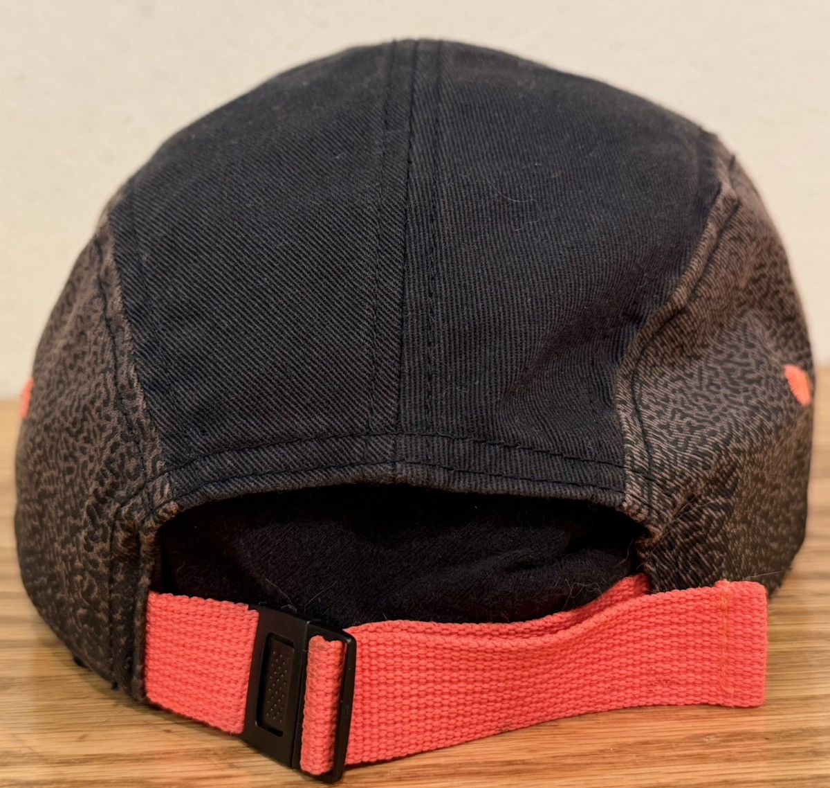Nike Vintage Nike AW84 Animal 5 Panel Hat Size ONE SIZE - 4 Thumbnail