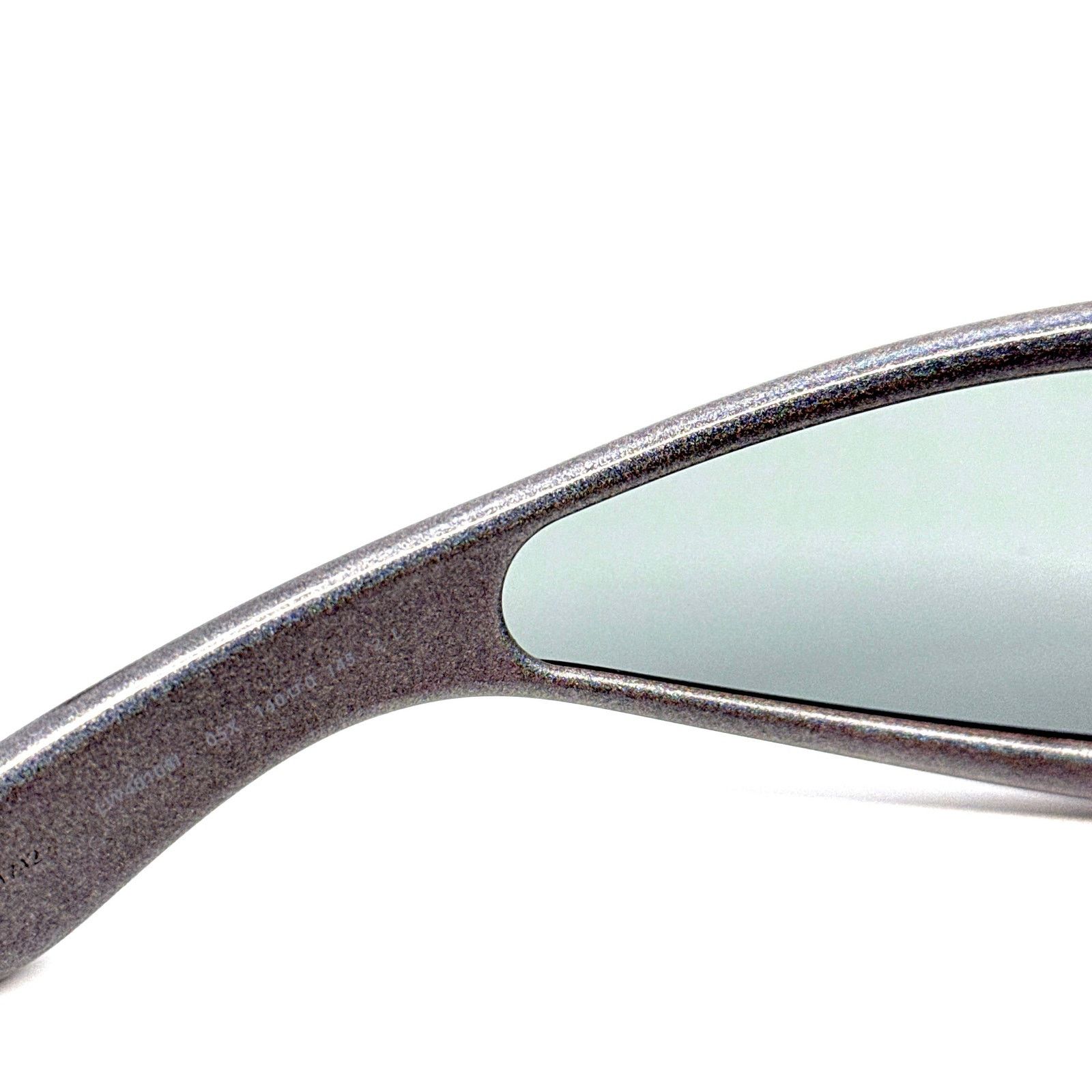 Loewe New, LOEWE Sunglasses LW40108I 05X Authentic Size ONE SIZE - 11 Thumbnail
