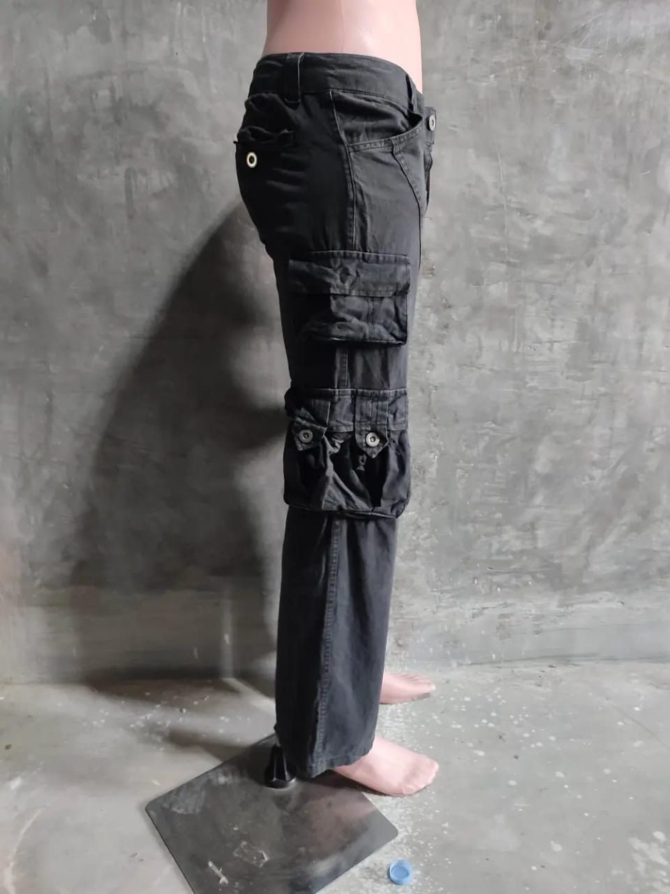 Other Valley black wash Cargo 3D Multipocket Low rise Pants Size US 29 - 11 Thumbnail