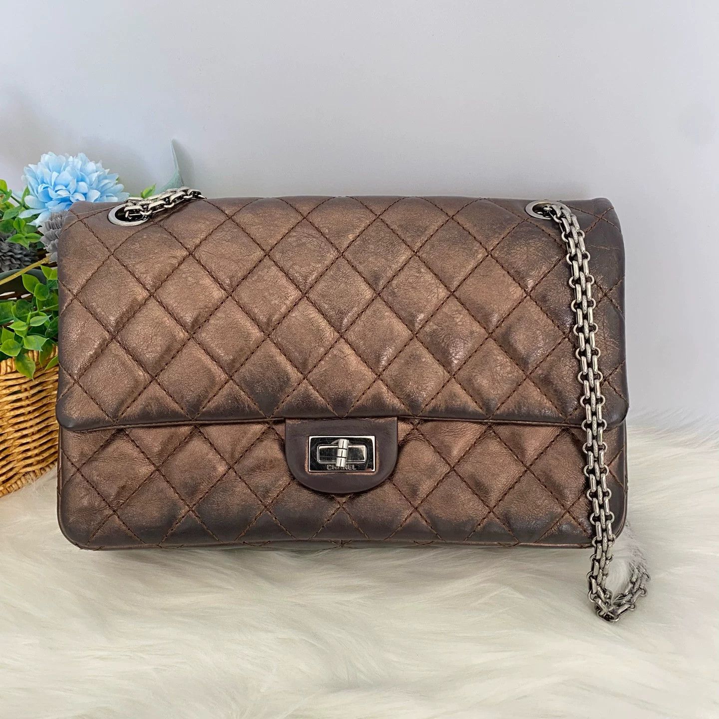 Chanel Pre-loved Bag Very good condition Size ONE SIZE - 1 Thumbnail