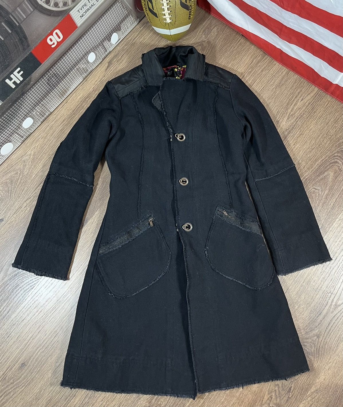 Diesel Vintage Diesel Long Coat Size M / US 6-8 / IT 42-44 - 1 Thumbnail