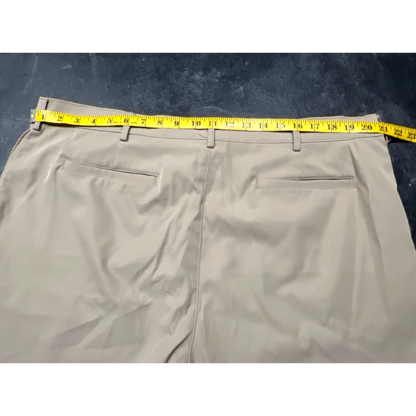 Vintage DENNIS Mens M42 Khaki Flat Front Stretch Twill Shorts Polyester Size US 42 / EU 58 - 3 Thumbnail
