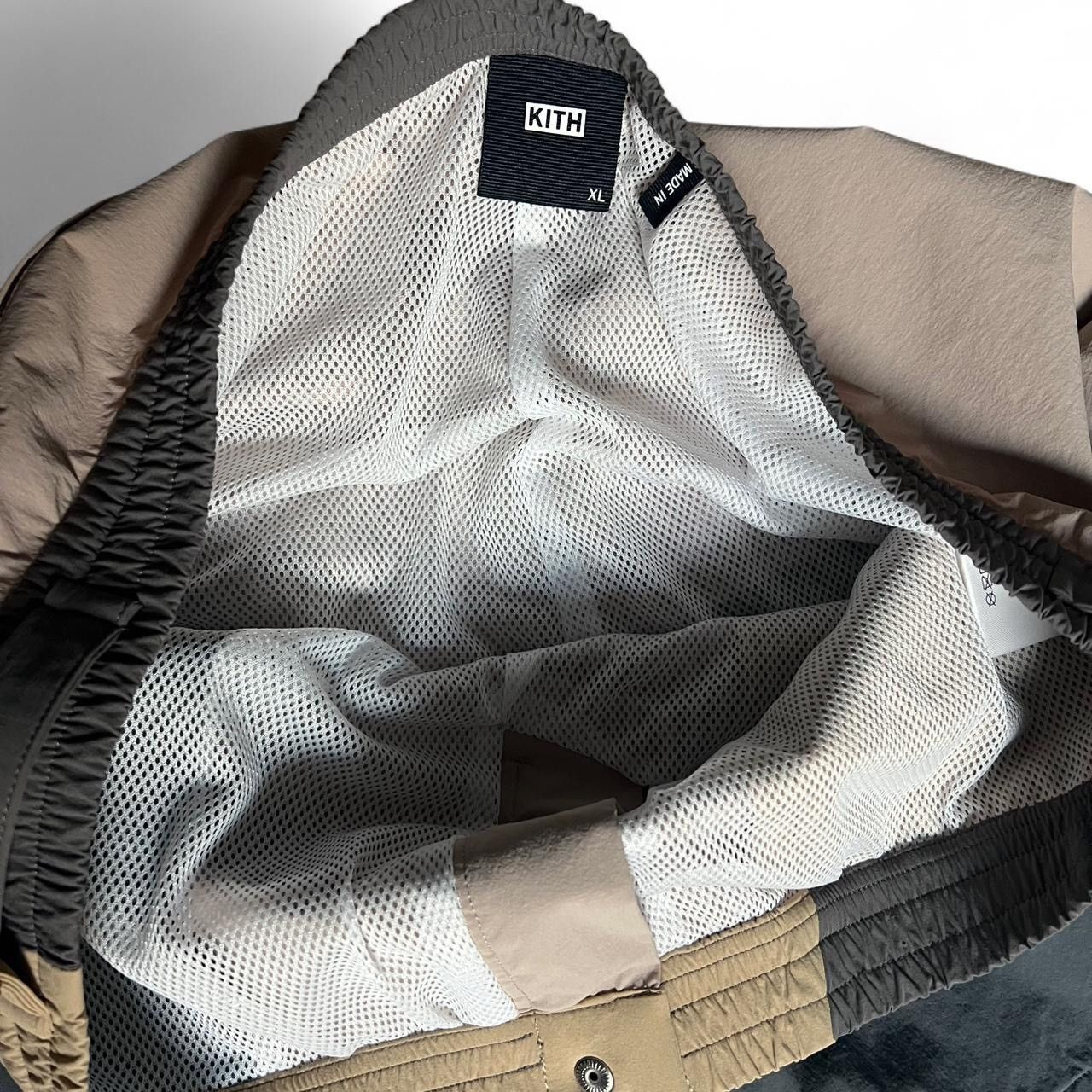 Kith Kith Madison The Palette Asteroid ColorWay Shorts Adjustabl Size US 36 / EU 52 - 5 Thumbnail
