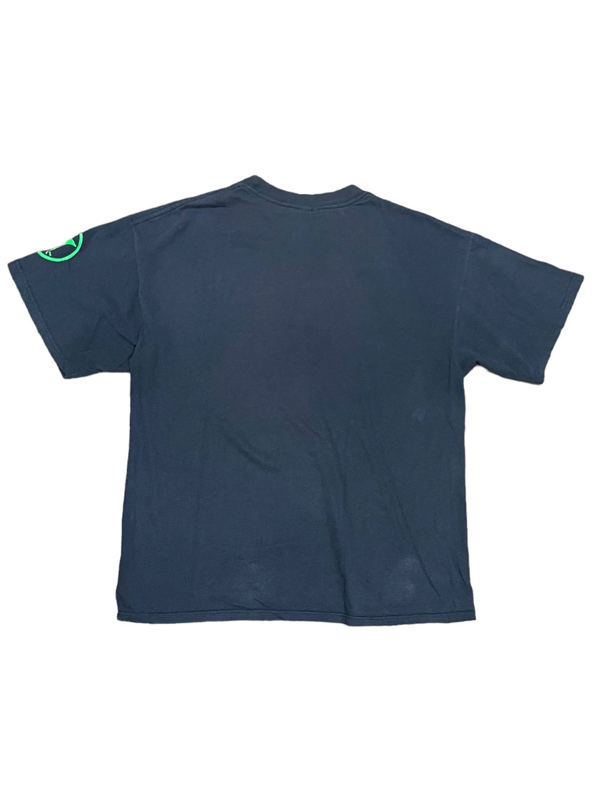 Band Tees Vintage Blink 182 Rabbit X Hurley Streetwear Size L Tee Size US L / EU 52-54 / 3 - 15 Thumbnail