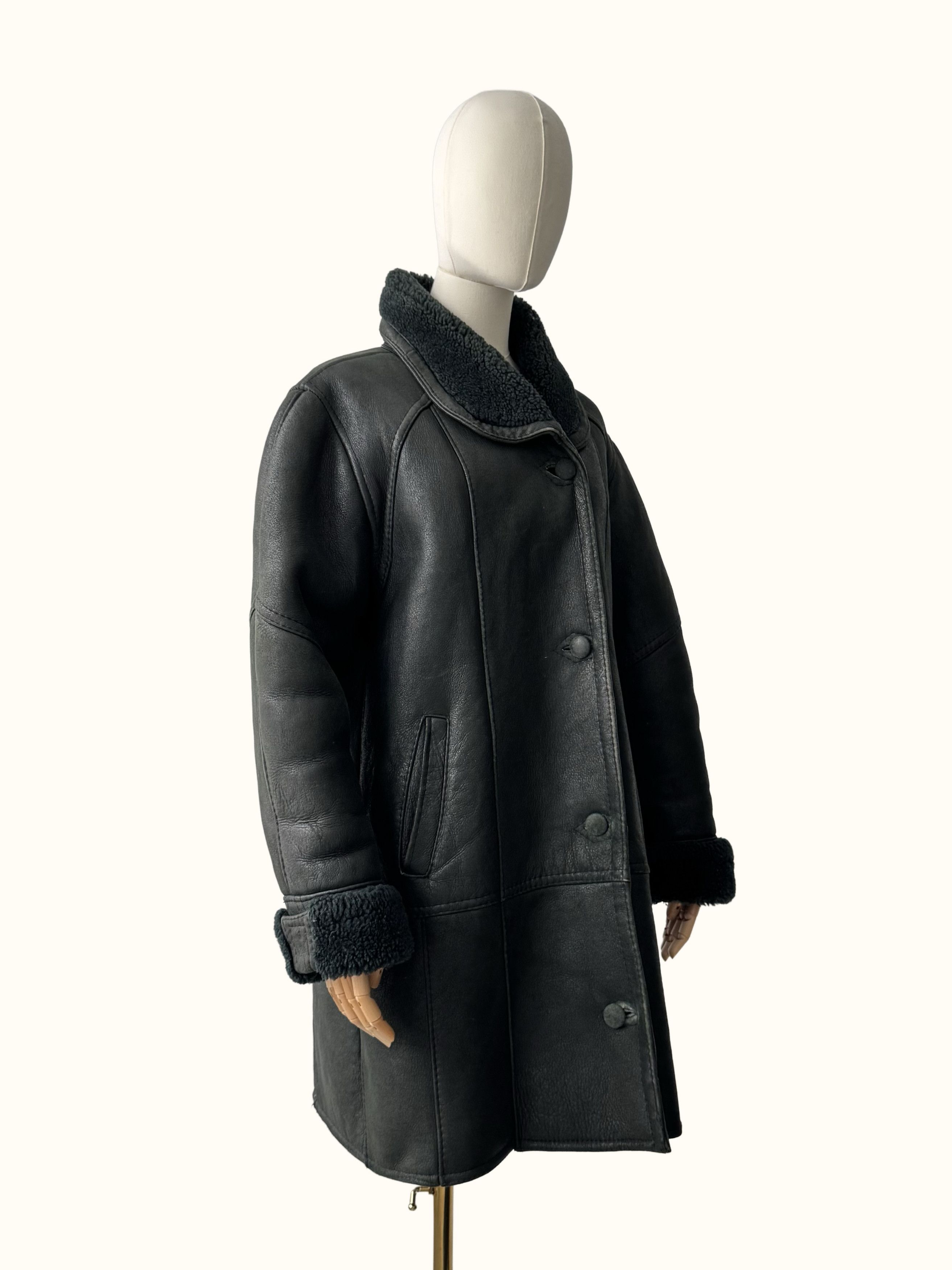 Vintage Vintage Real Sheepskin Coat (B250)D15E2 Size XL / US 12-14 / IT 48-50 - 2 Thumbnail