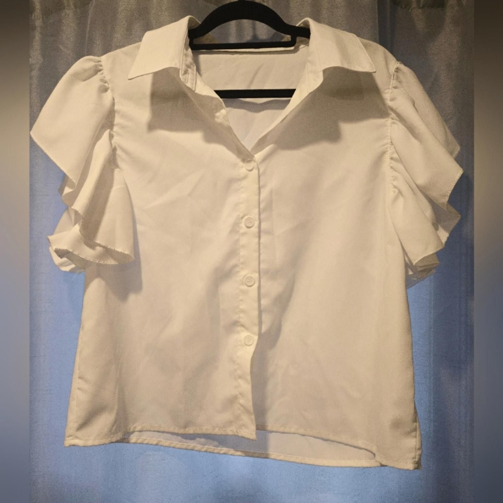 Shein White Flutter Sleeve Top Size XL / US 12-14 / IT 48-50 - 1 Thumbnail
