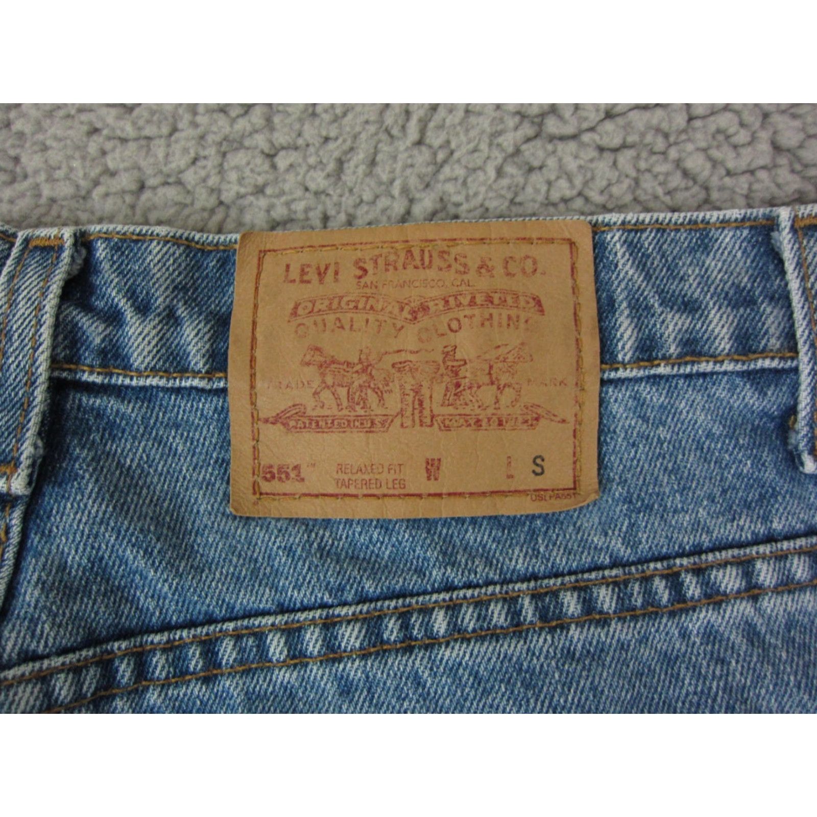 Levi's VINTAGE Levi's Jeans Womens 14 Blue 551 High Rise 32 x 28 90s Tapered Canada Size 36" / US 14 / IT 50 - 3 Thumbnail