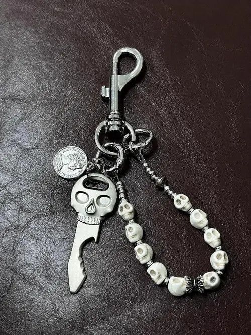 Jewelry White Skeleton keychain,Jeans KeyChain,Y2k Keychain Size ONE SIZE - 4 Thumbnail