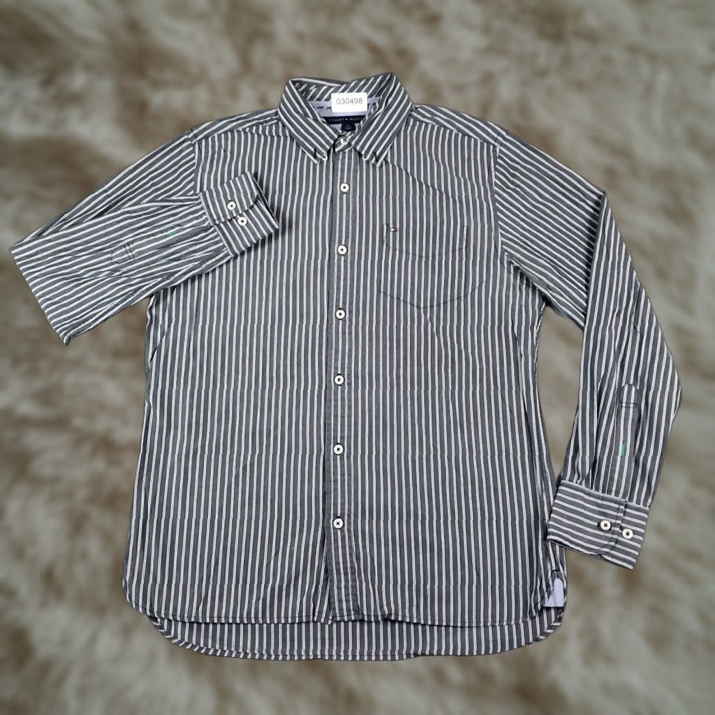 Tommy Hilfiger Tommy Hilfiger Gray Striped Button-Up Shirt Mens Medium Long Sleeve Casual Modern Preppy Size US M / EU 48-50 / 2 - 1 Thumbnail