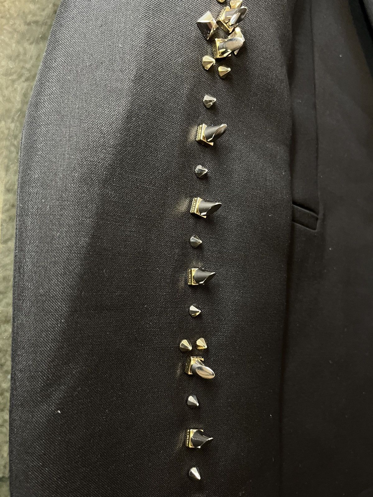Givenchy Givenchy spike limited tailored blazer Size XS / US 0-2 / IT 36-38 - 4 Thumbnail