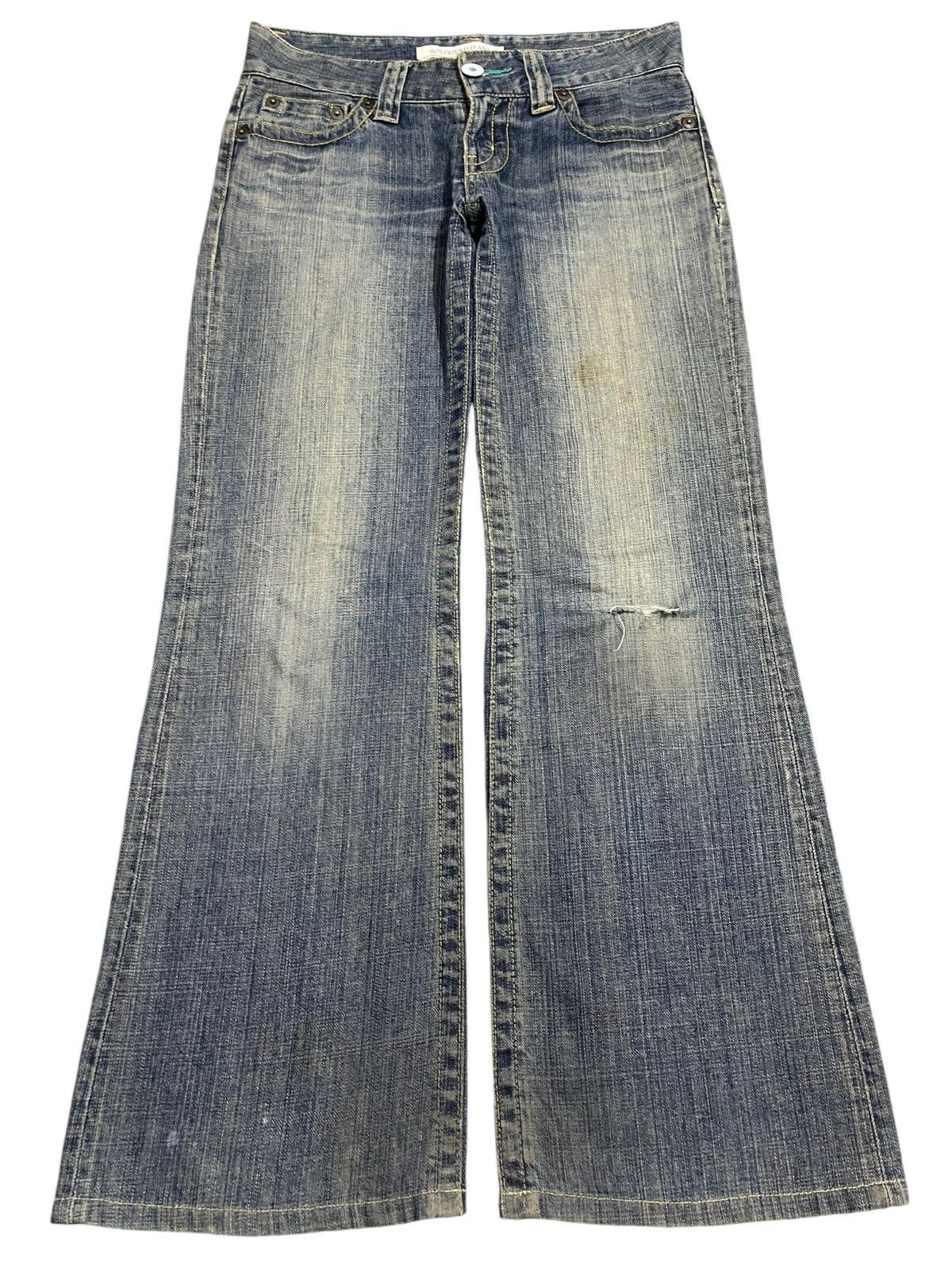 Uniqlo Vintage Japanese Uniqlo Blue Faded Wash Wide Leg Jeans Size US 31 - 1 Thumbnail