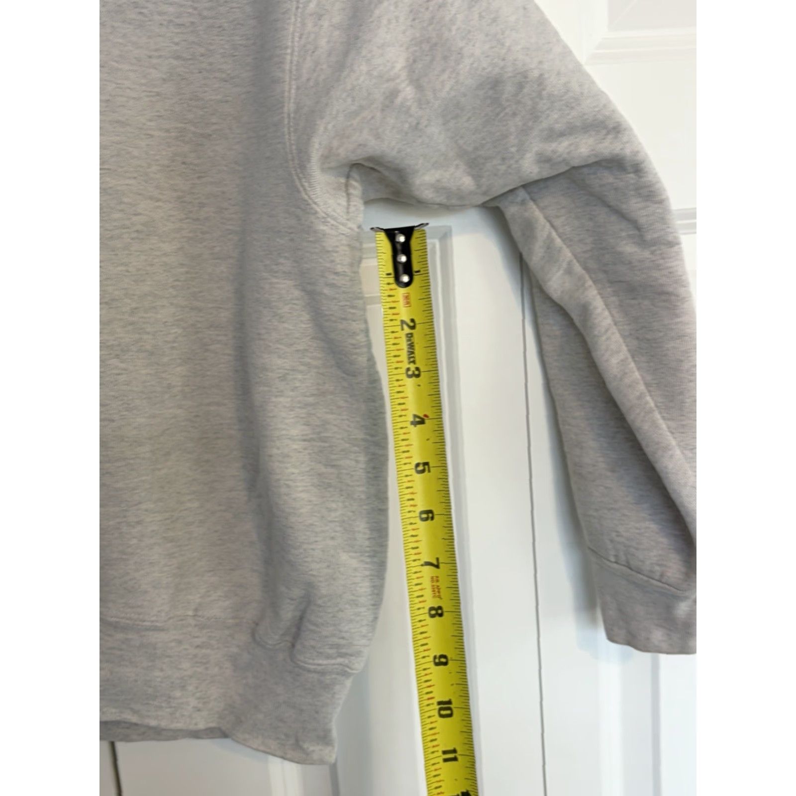 Shrimps VINTAGE Bubba Gump Shrimp Crewneck Sweatshirt Mens Shirt Medium Gray Cotton Graphic Print Crew Neck Pullover Solid USA 90s? Size US M / EU 48-50 / 2 - 5 Thumbnail