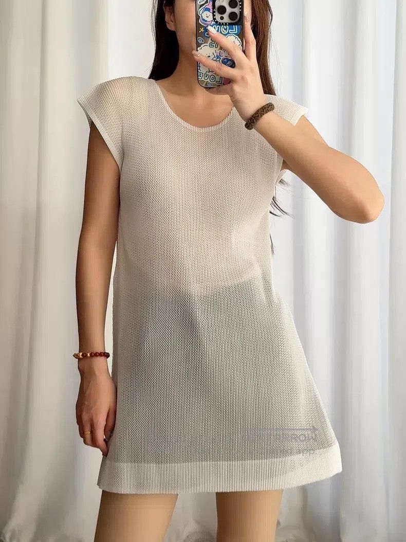 Issey Miyake Issey Miyake White hollow long vest Size L / US 10 / IT 46 - 2 Thumbnail