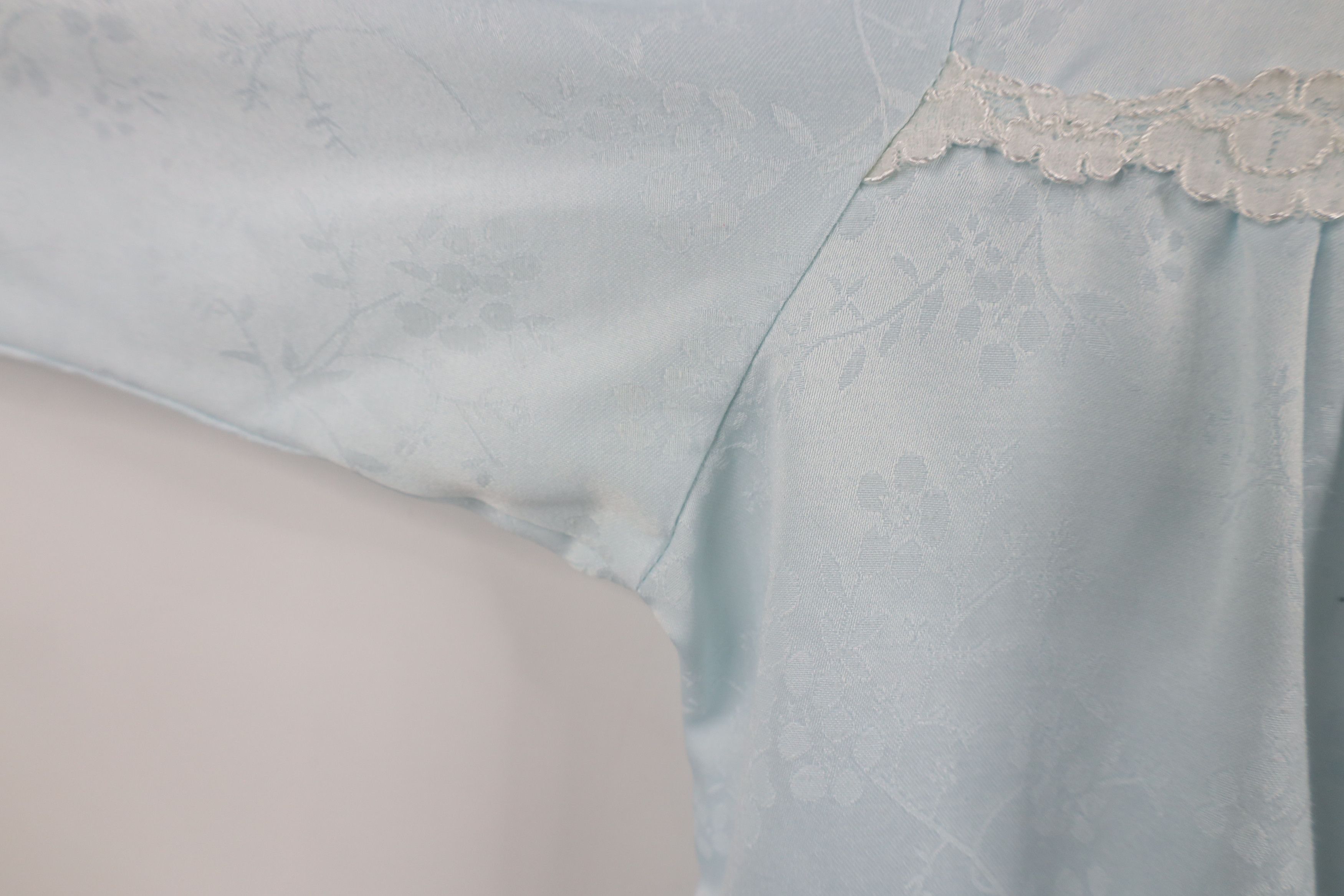 Vintage Vintage 90s Miss Elaine Lace Knit Night Gown Sleep Shirt Size S / US 4 / IT 40 - 8 Thumbnail