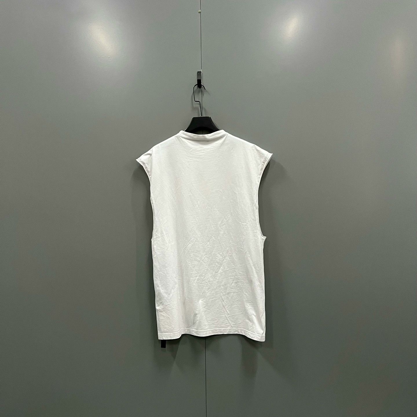 Balenciaga Balenciaga Double Hook Embroidered Sleeveless T-Shirt Size US S / EU 44-46 / 1 - 3 Thumbnail