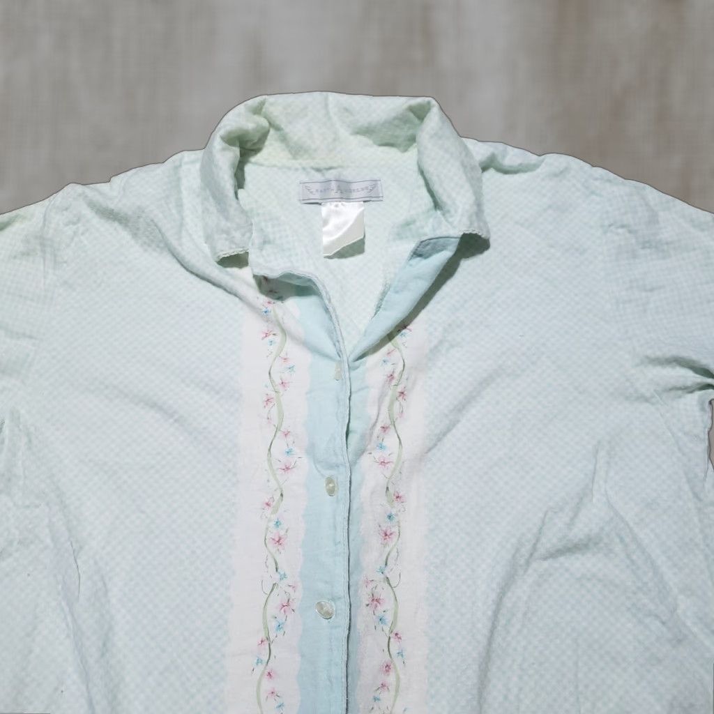 Vintage VINTAGE Earth Angels Women's Button-Up Shirt Long Sleeve Floral Blue M Size M / US 6-8 / IT 42-44 - 1 Thumbnail