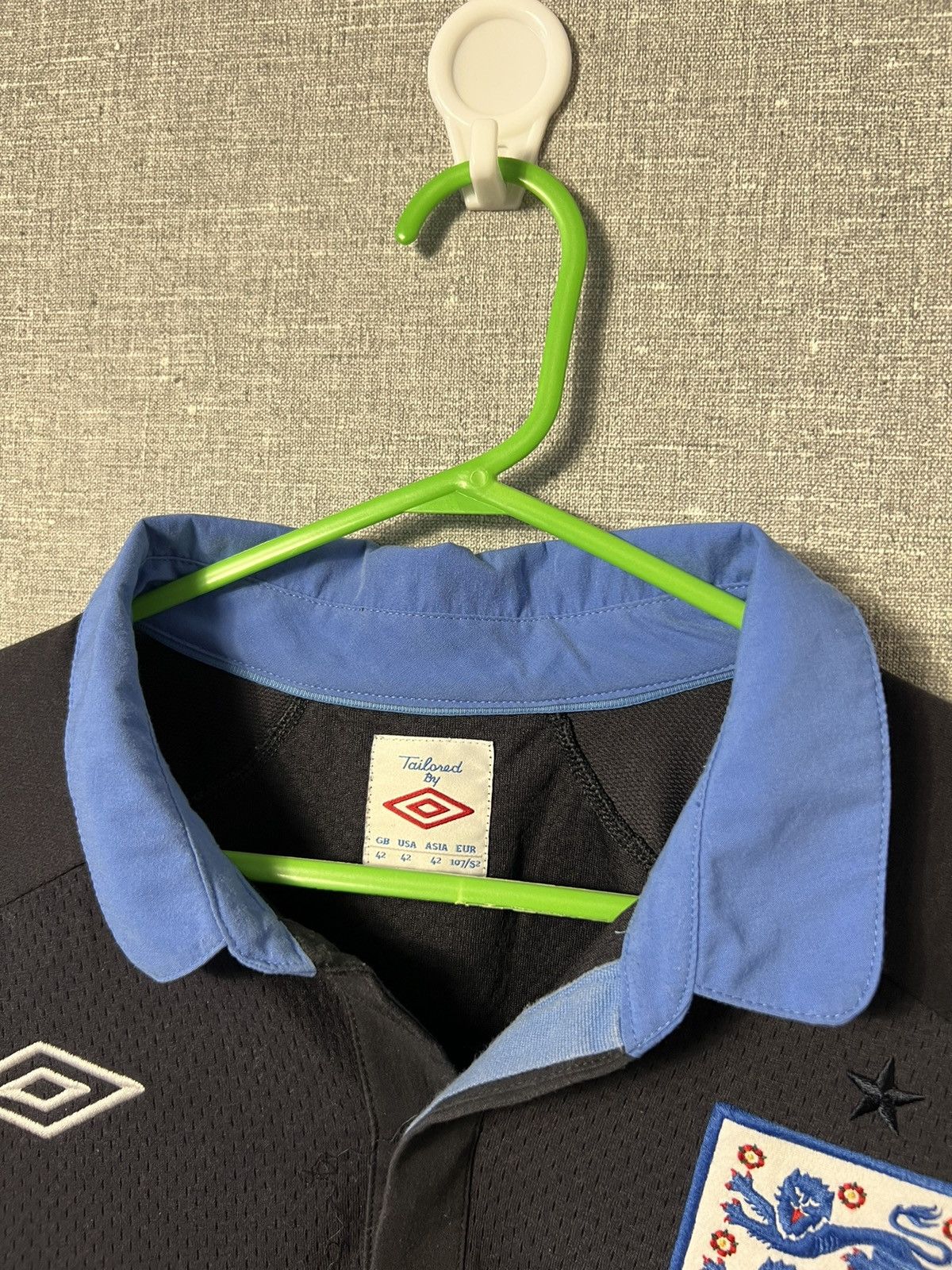 Umbro × Vintage England 2011 Away Football Kit 2012 Soccer Jersey Size US L / EU 52-54 / 3 - 5 Thumbnail