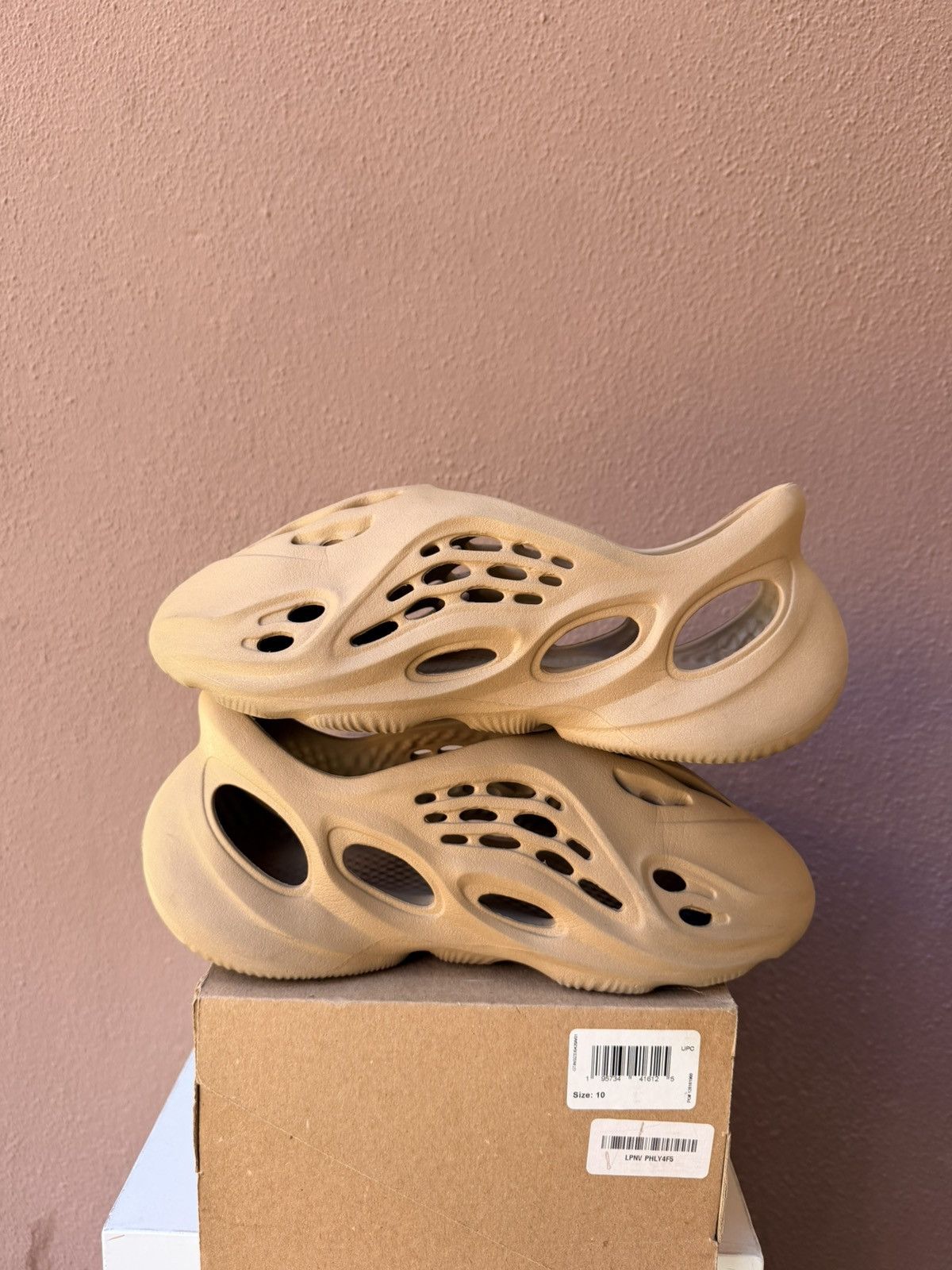 Yeezy adidas Yeezy Foam Runner Beige Slip-On Foam size 10 Size US 10 / EU 43 - 6 Thumbnail