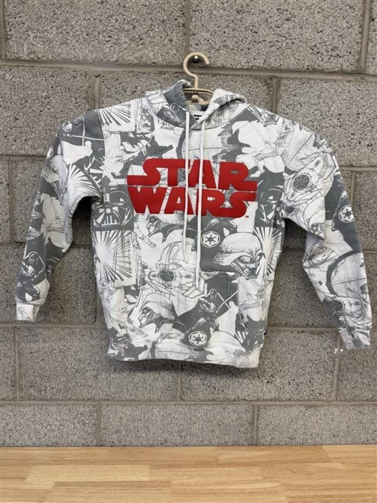 Star Wars Star Wars Graphic Hoodie Sweatshirt Size ONE SIZE - 1 Thumbnail