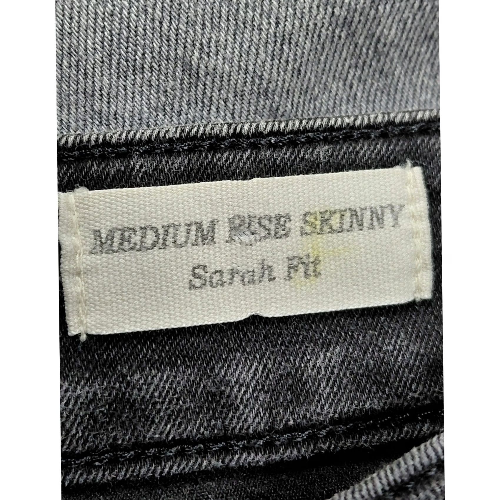 Guess Guess Sarah Fit Mid Rise Skinny Jeans Black Solid Denim Size 26 Womens Size 26" / US 2 / IT 38 - 6 Thumbnail