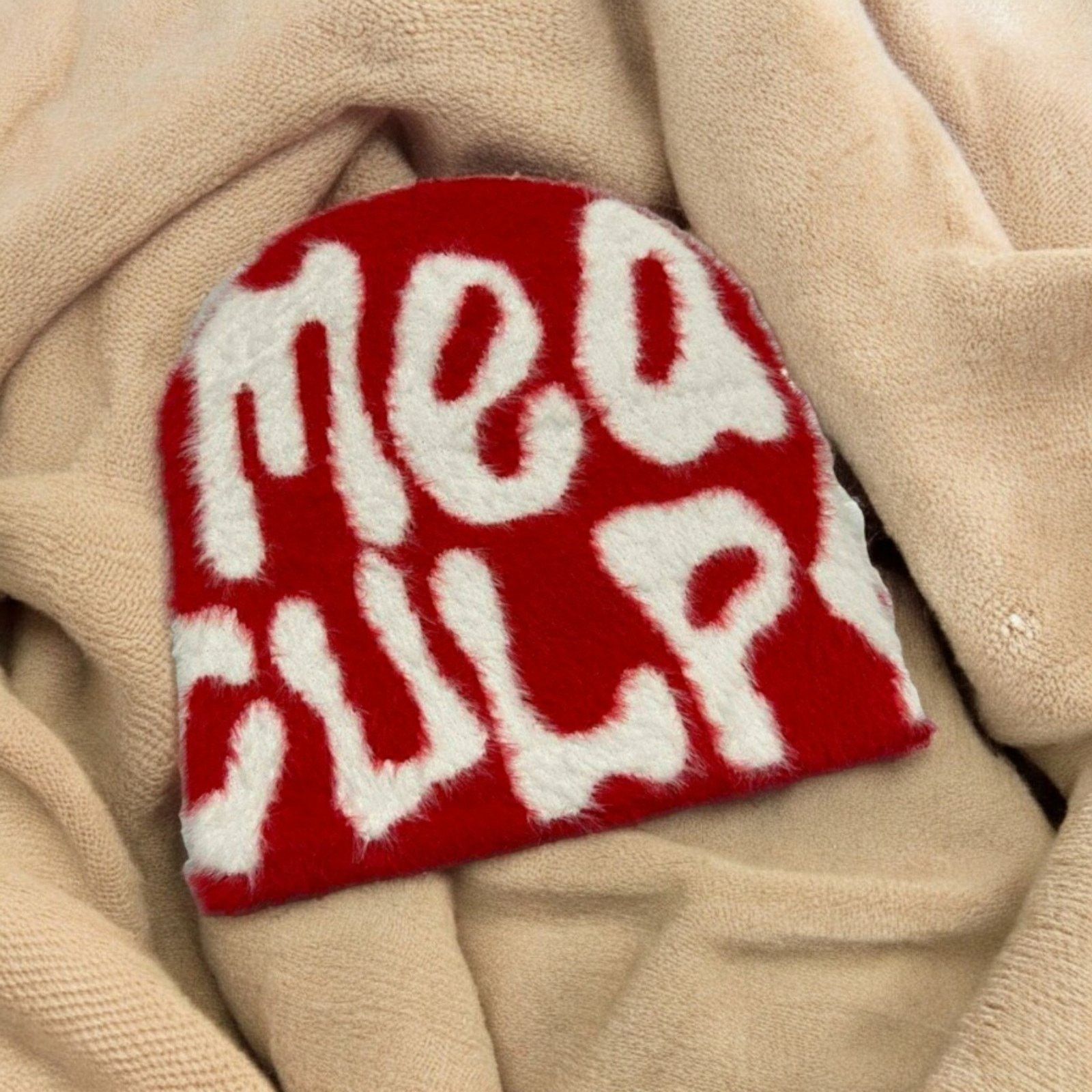 Other Red white furry beanie mea culpa new Size ONE SIZE - 1 Preview